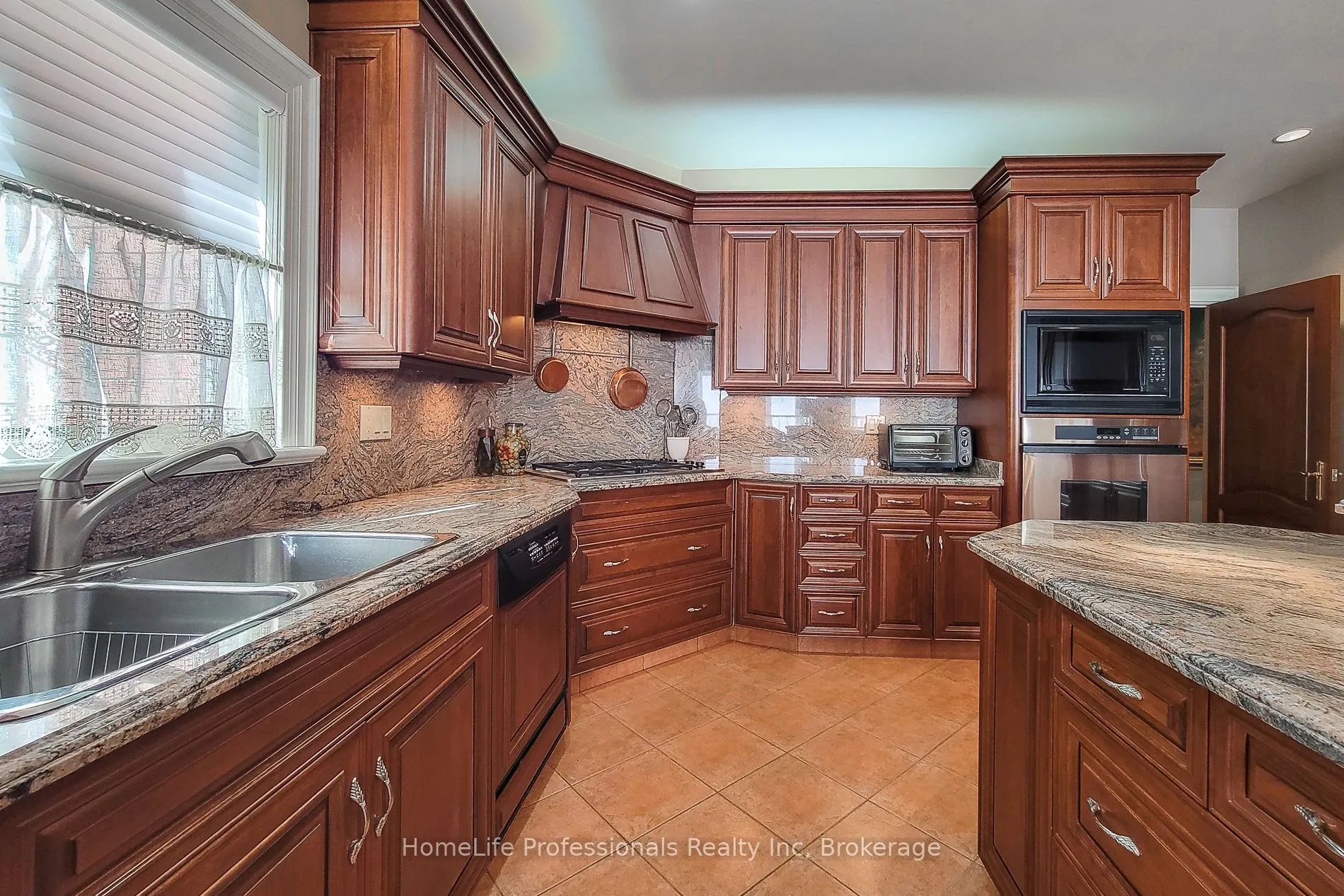 499 Scenic Drive