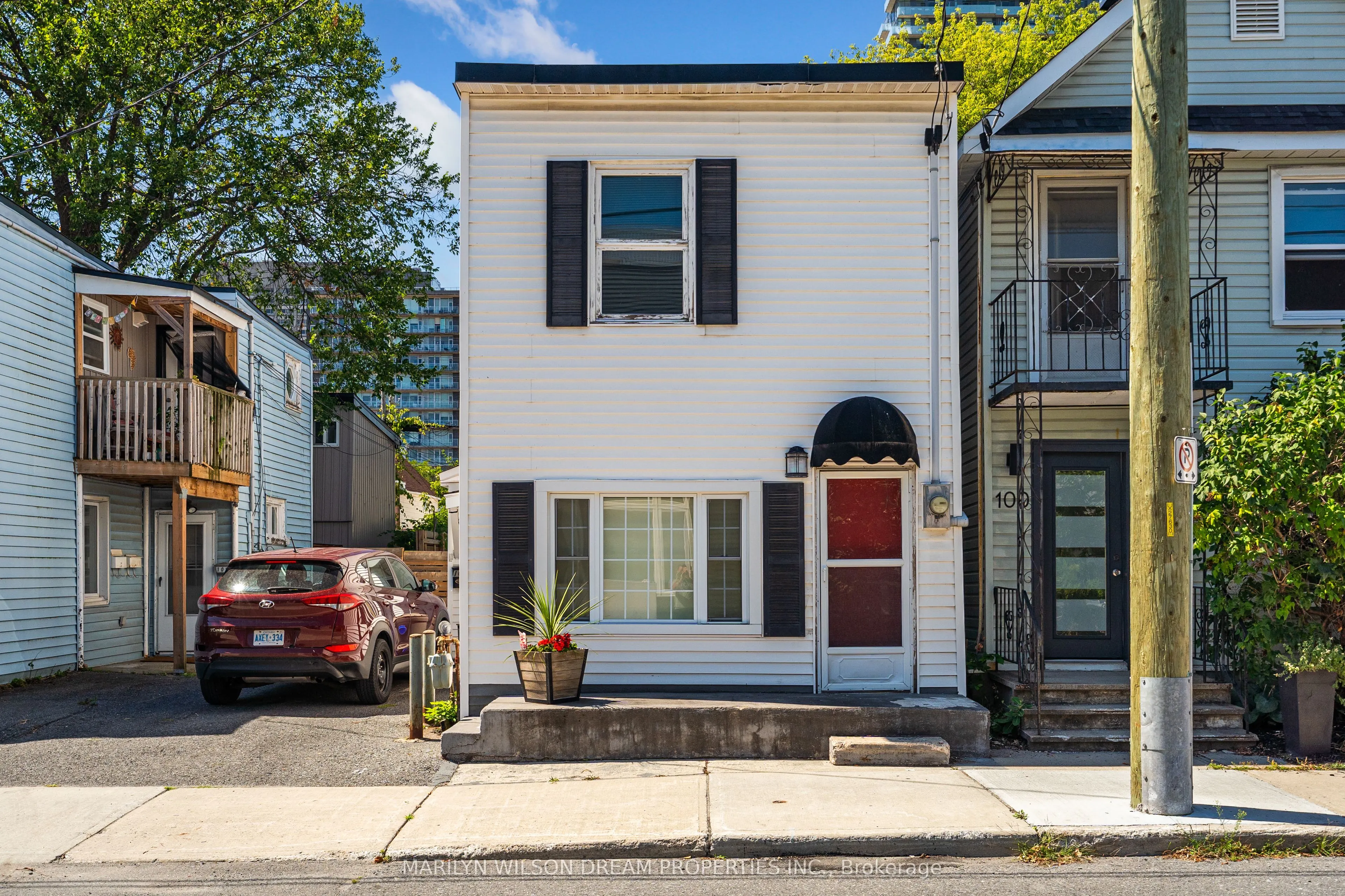 104 Carruthers Avenue