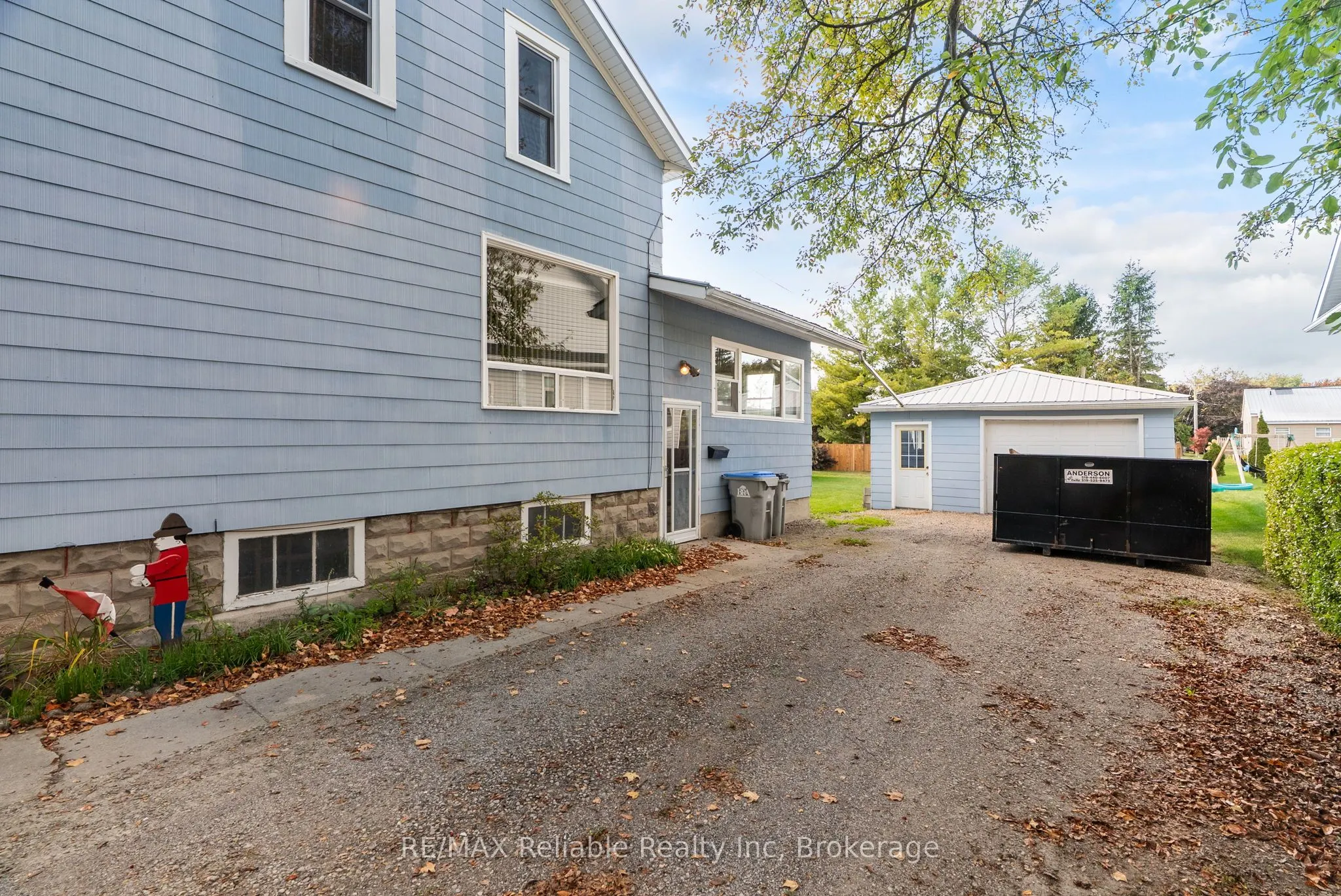 67 Jarvis Street N