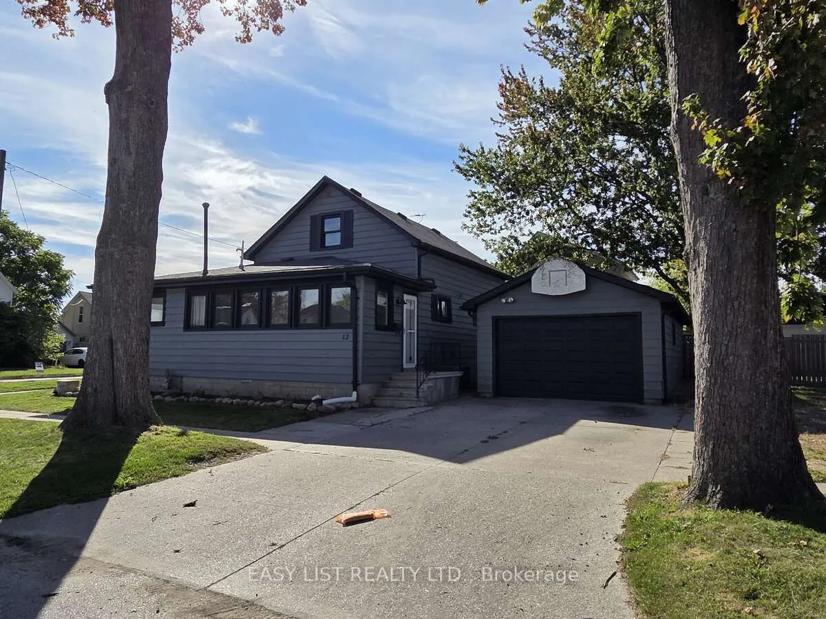 12 Montgomery Street
