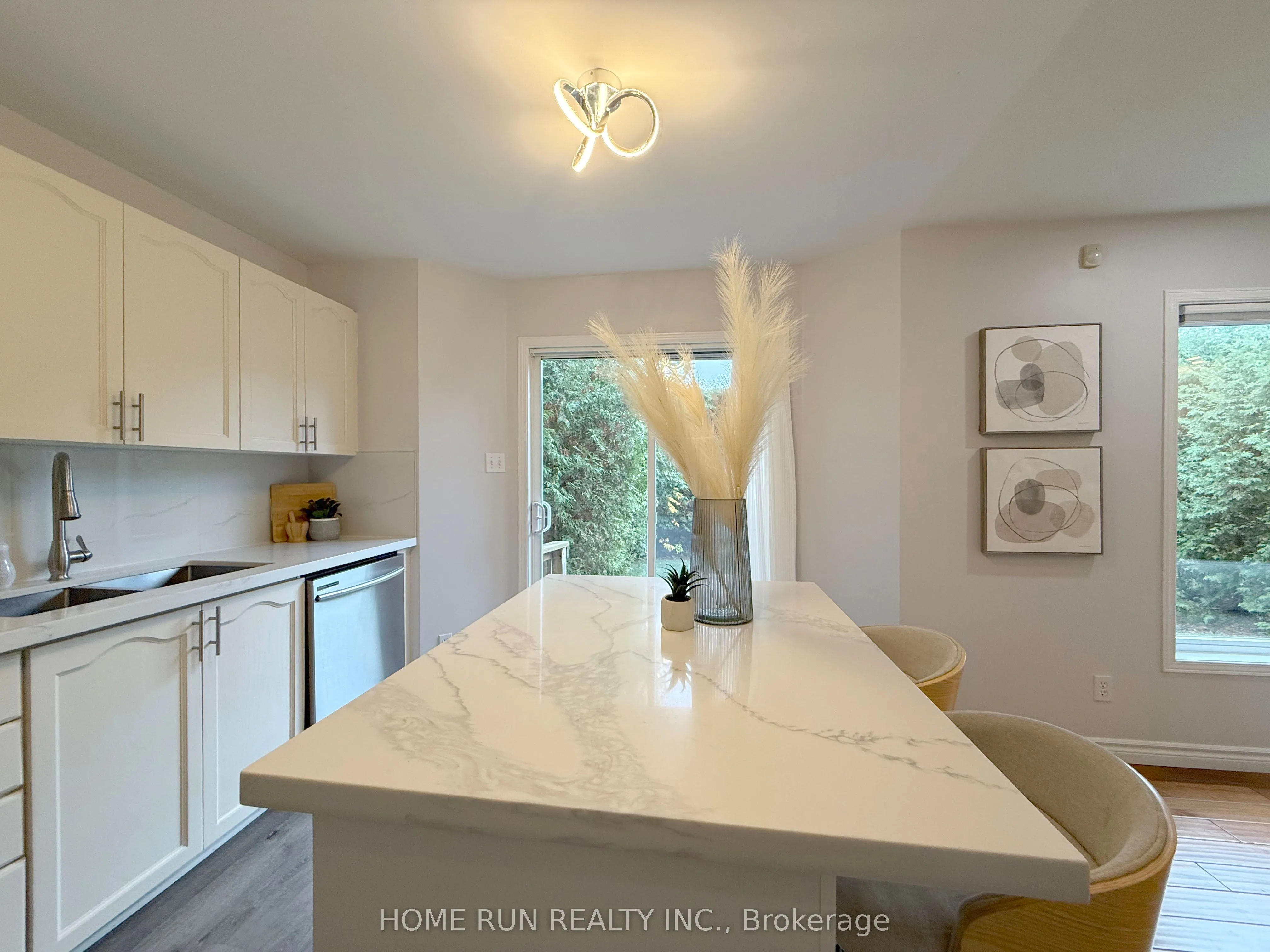 49 Deerfox Drive