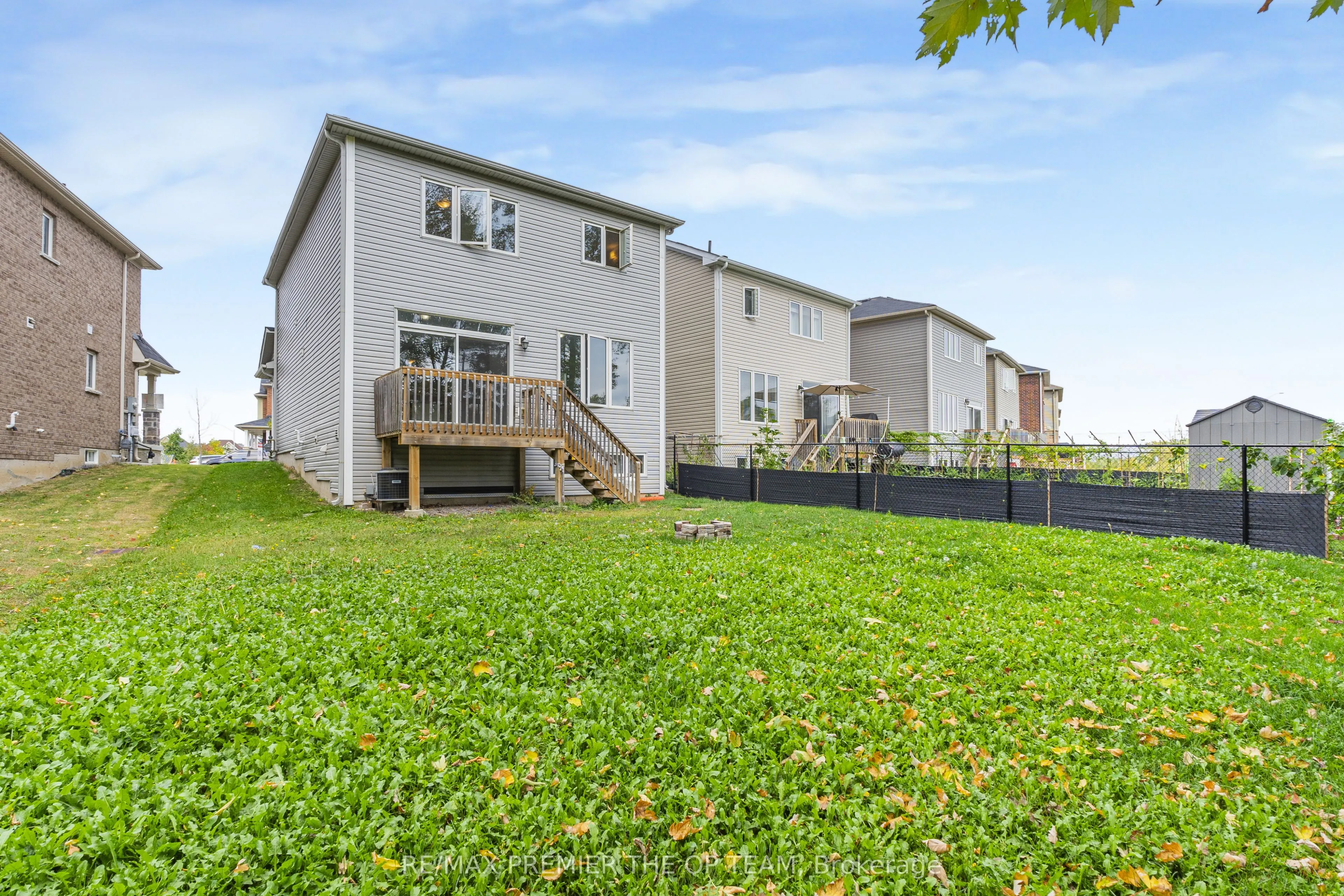 220 Esther Crescent