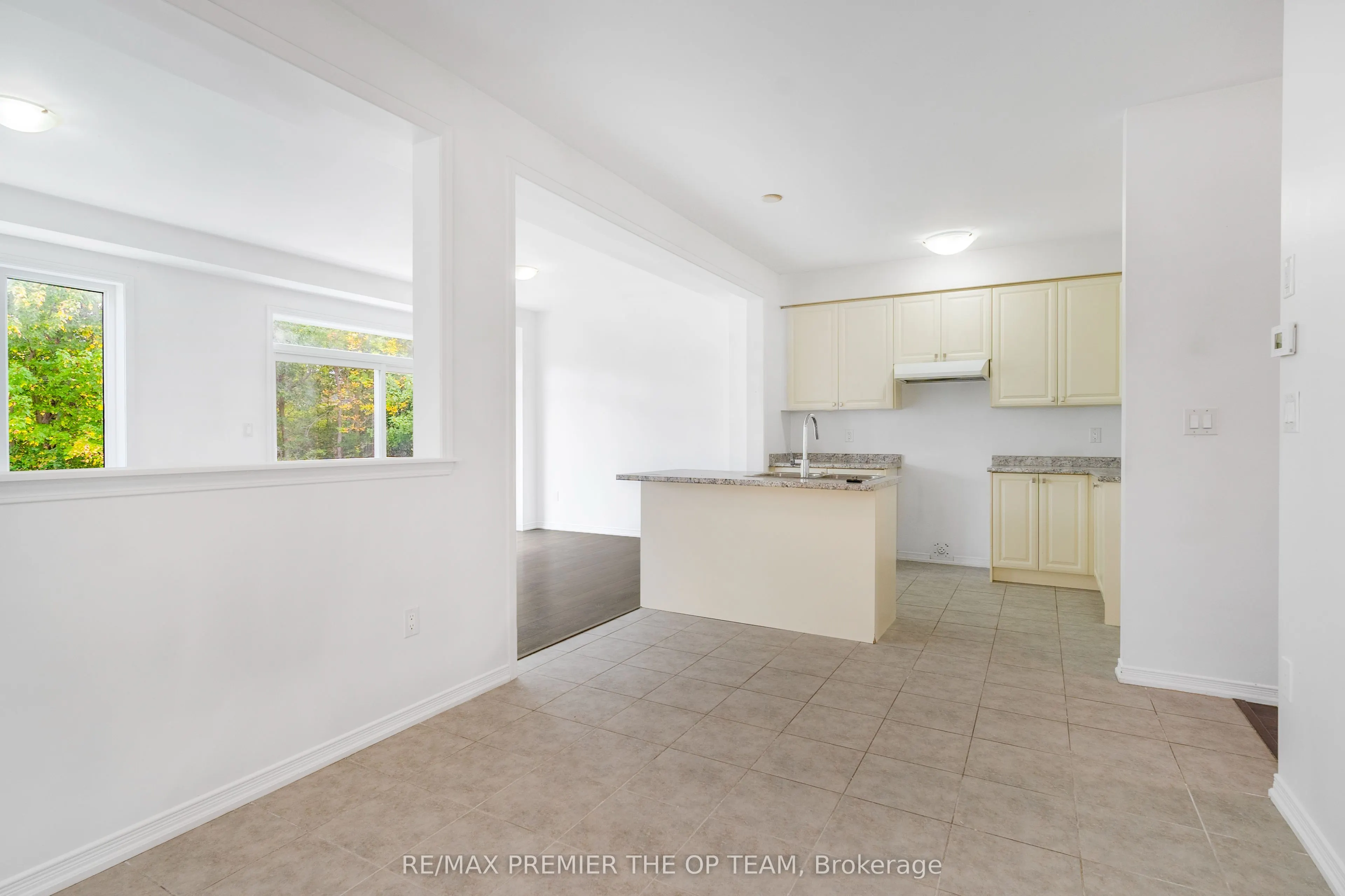 220 Esther Crescent