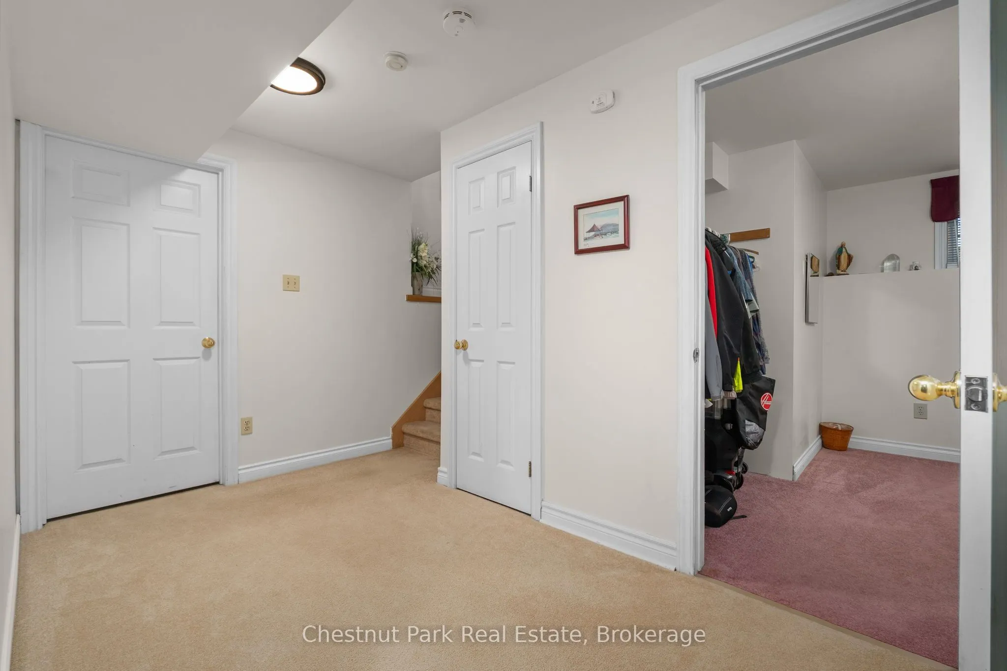 8 Coates Avenue