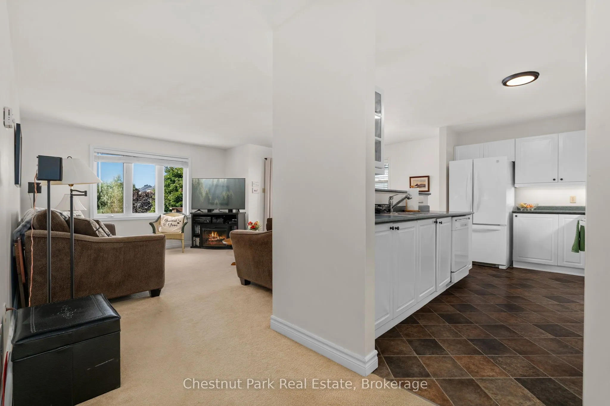 8 Coates Avenue