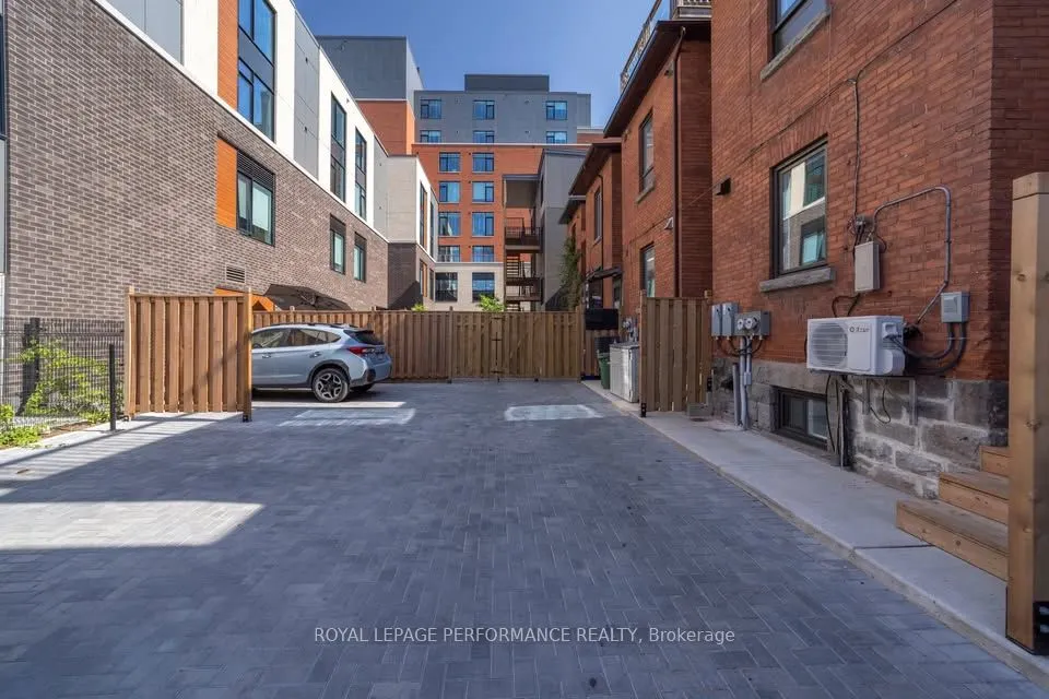 21 Monk Street, #1