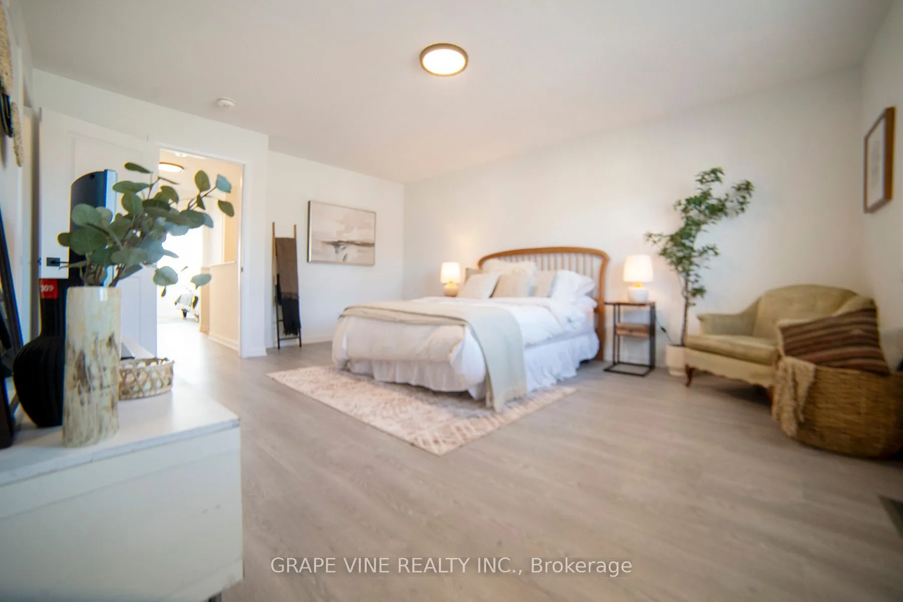 2057 Caltra Crescent