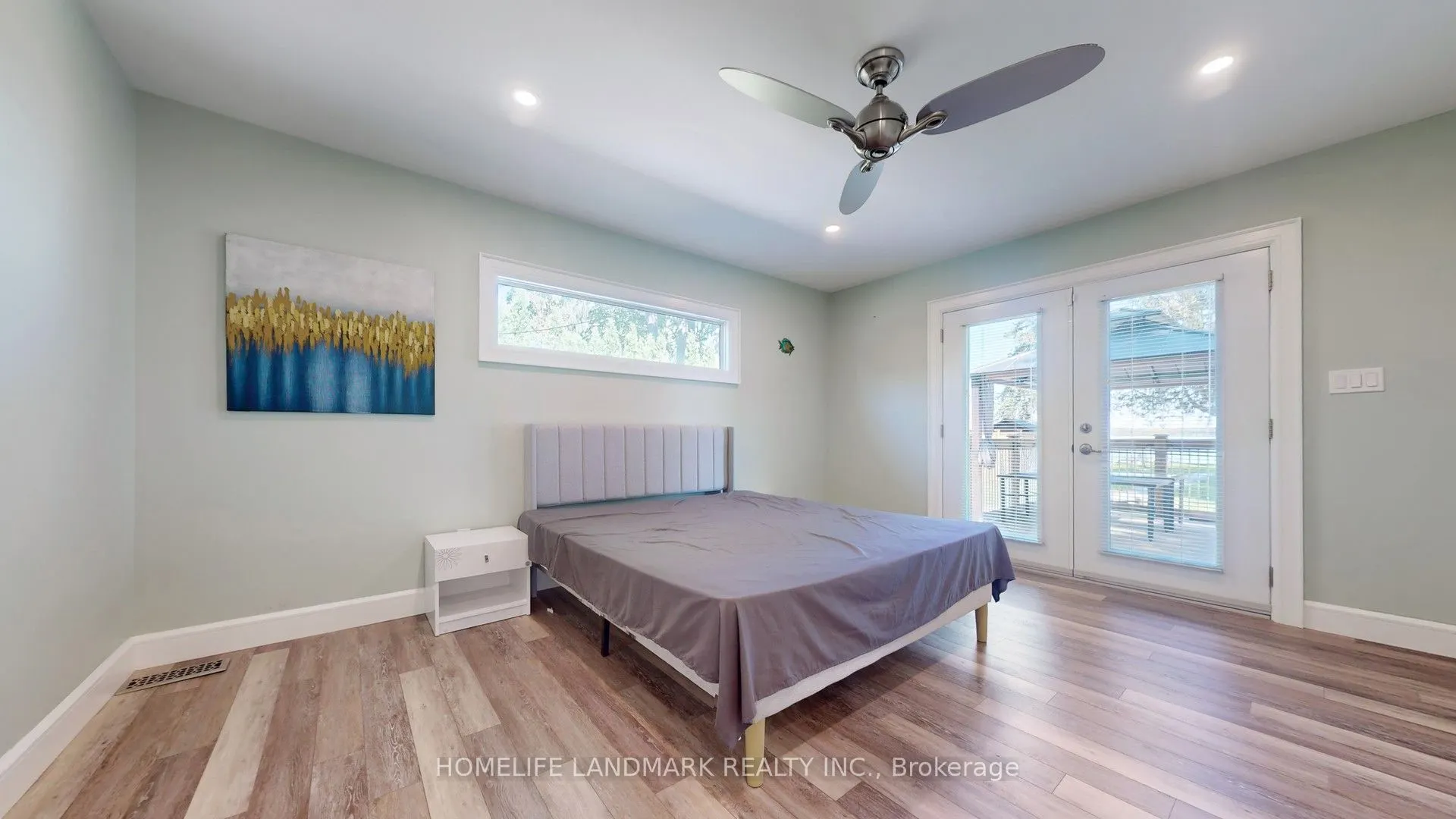 208 Lakeshore Drive
