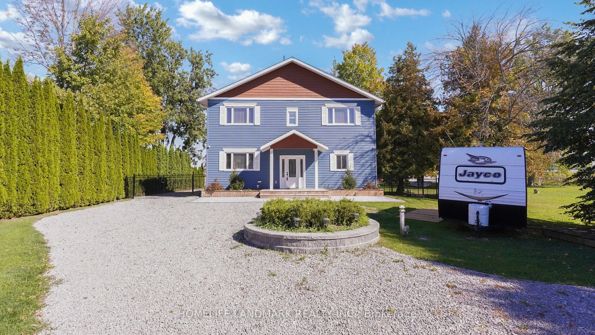 208 Lakeshore Drive