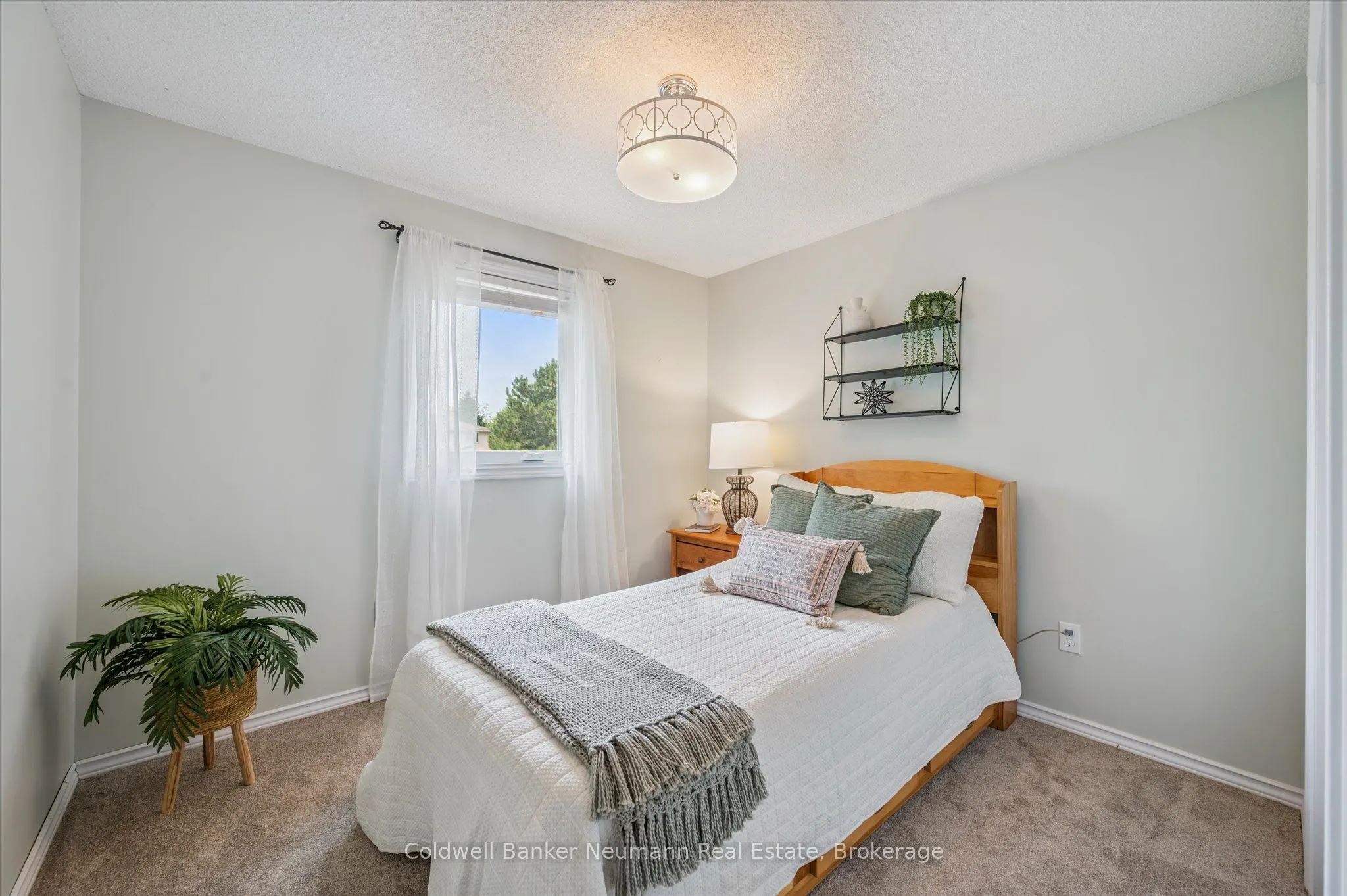 21 Old Colony Trail