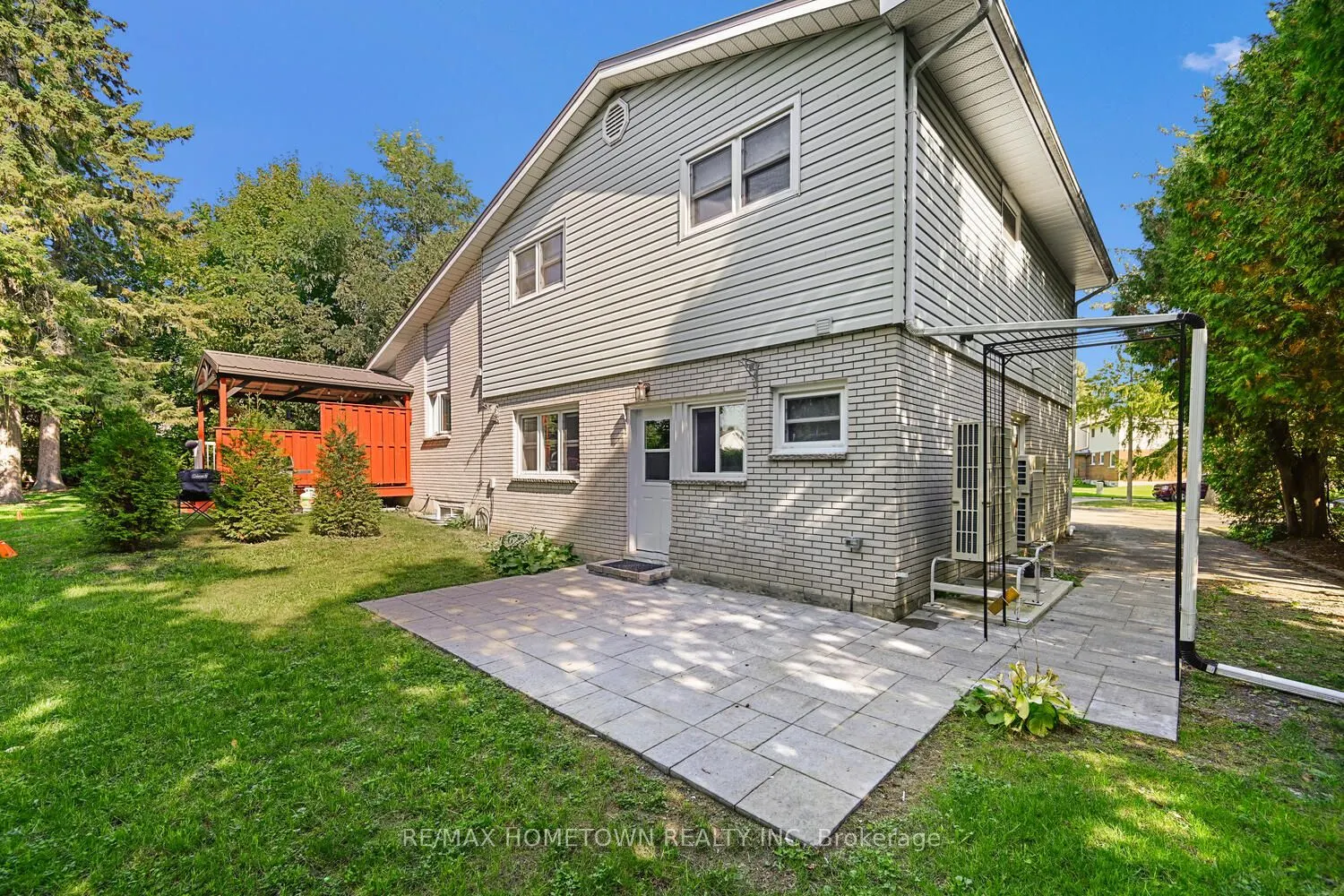 6 Maplewood Circle