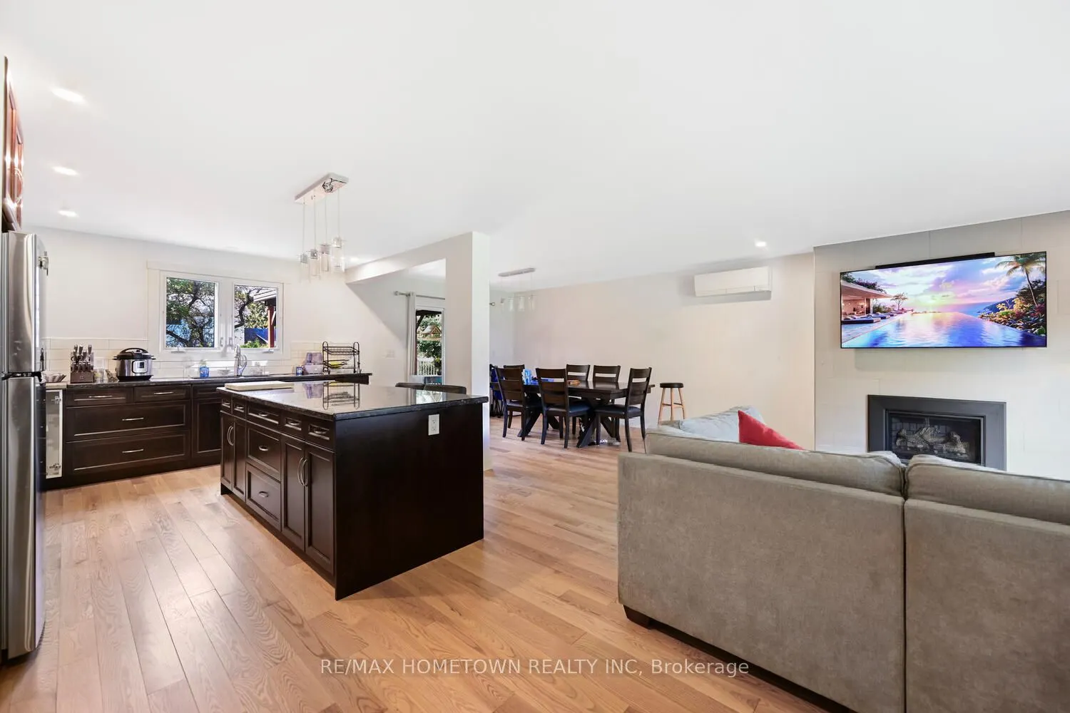 6 Maplewood Circle