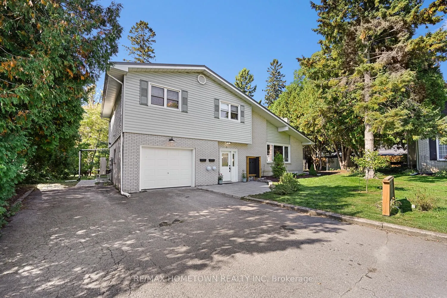 6 Maplewood Circle