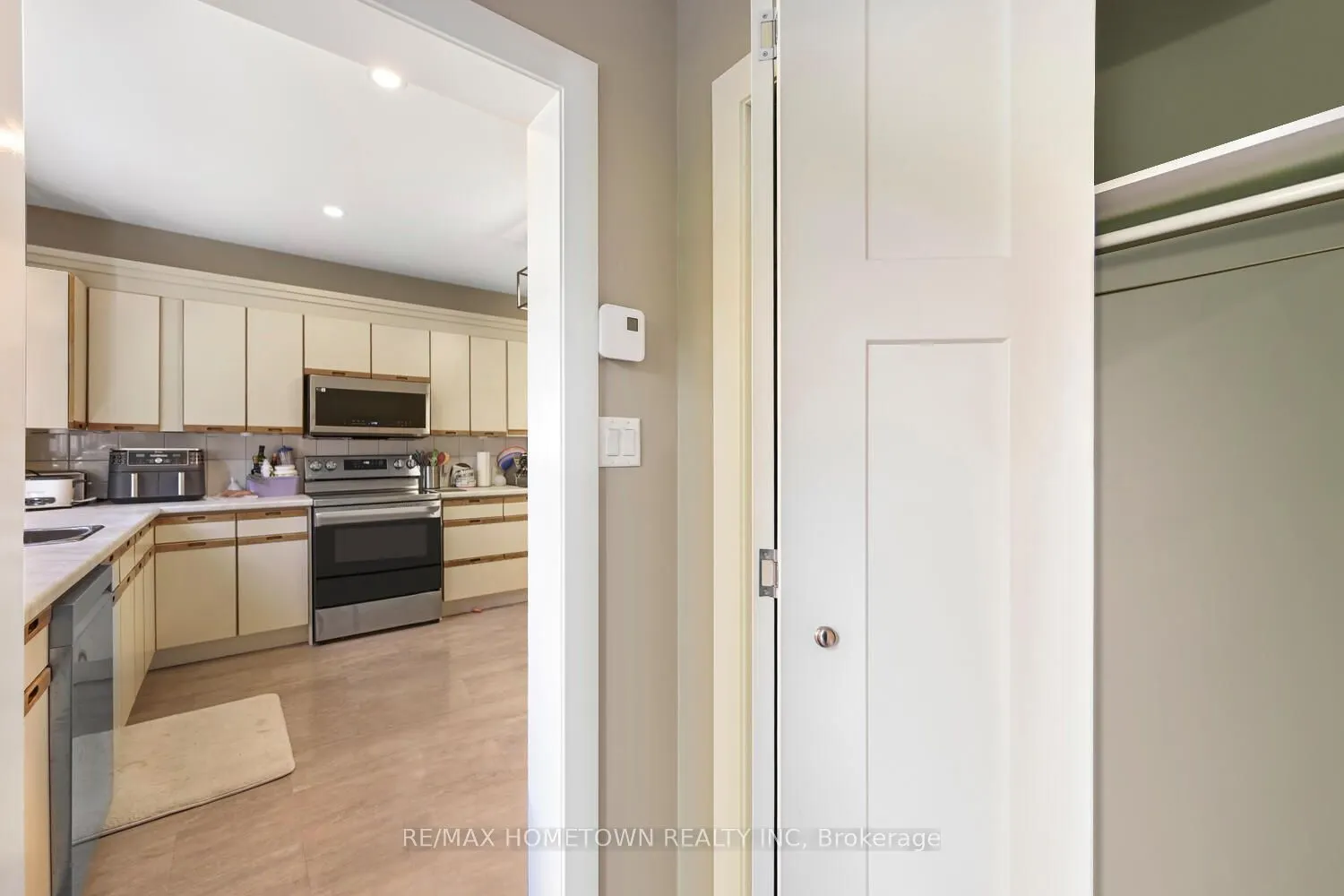 6 Maplewood Circle