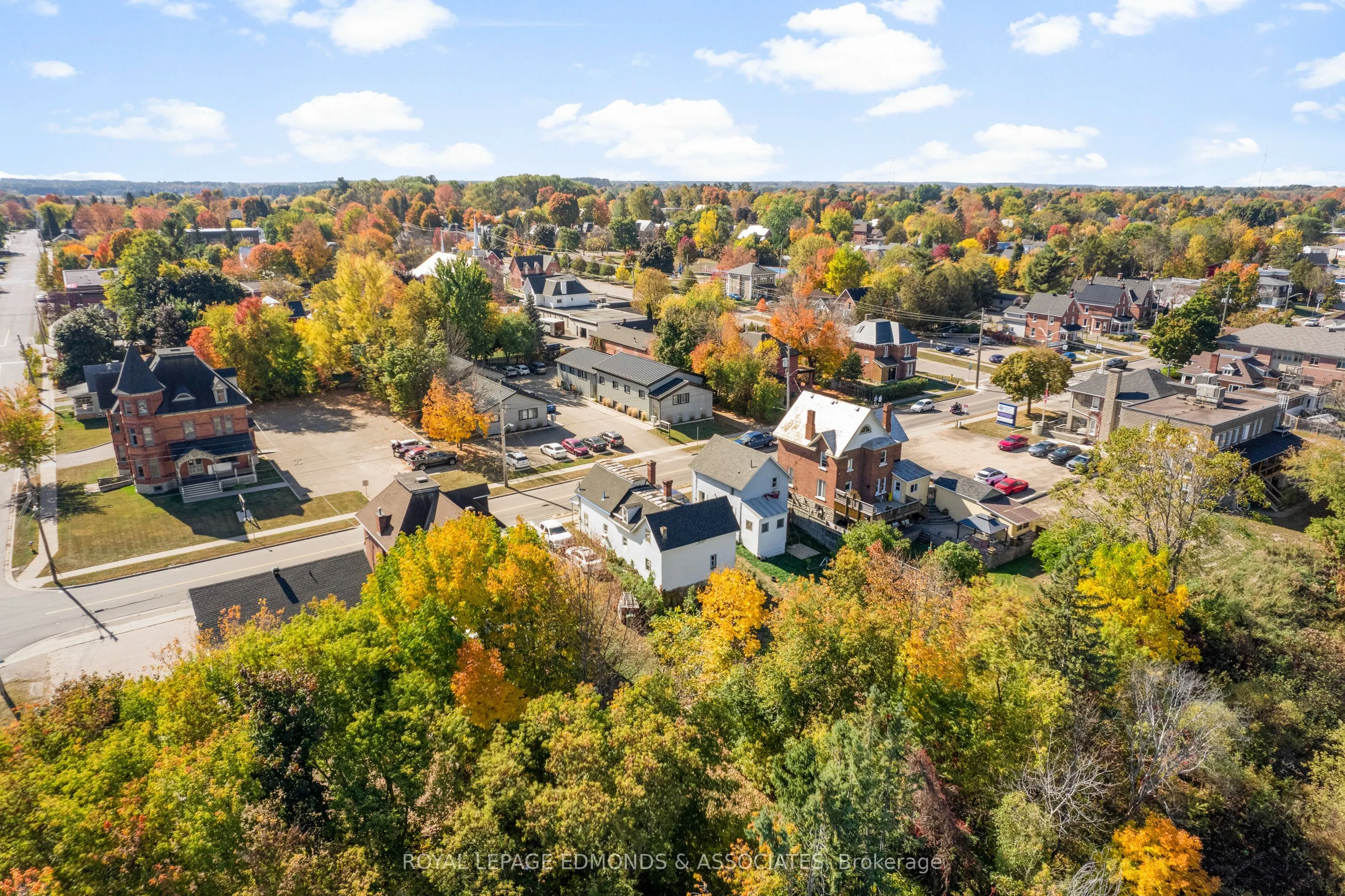 475 Pembroke Street W