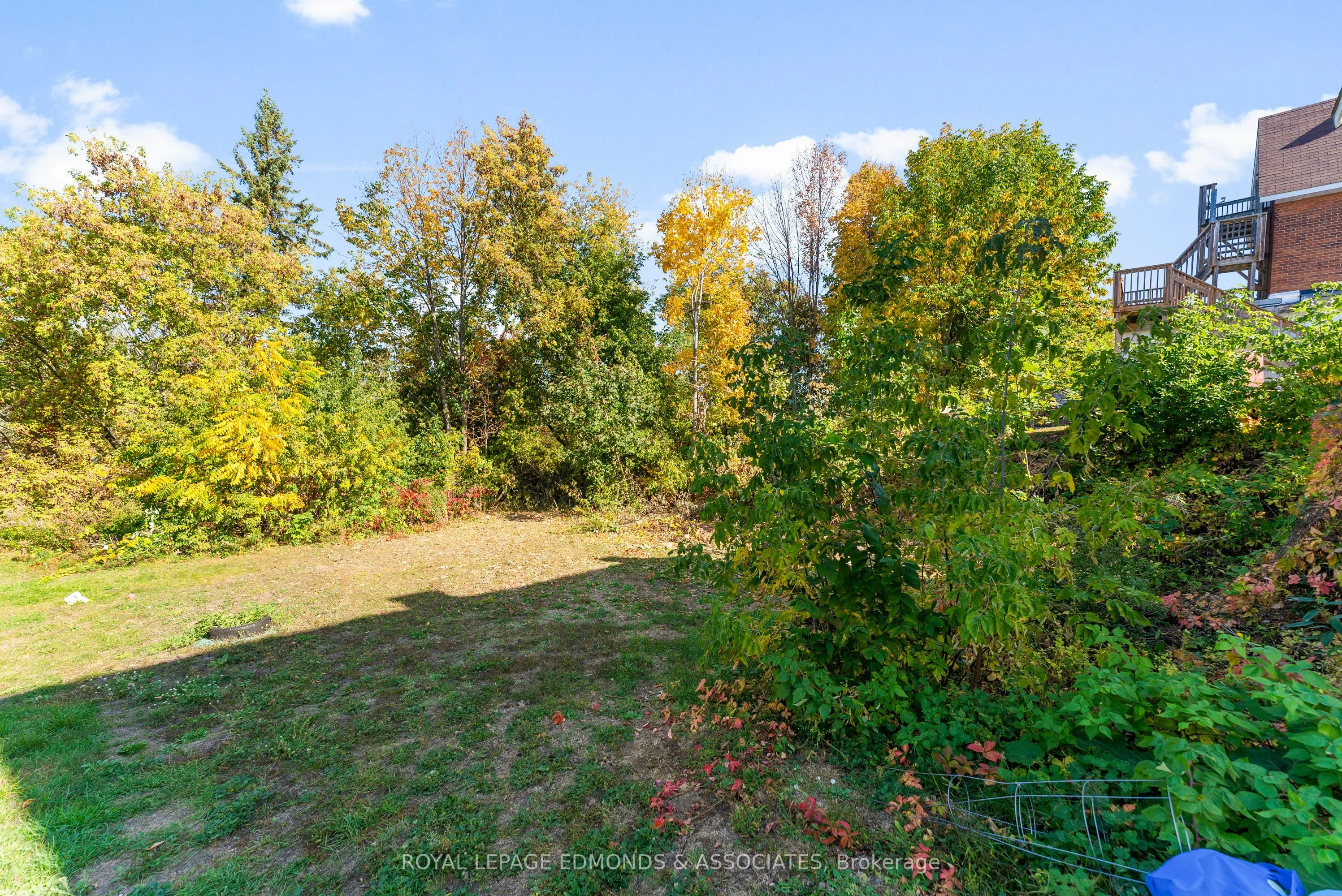475 Pembroke Street W