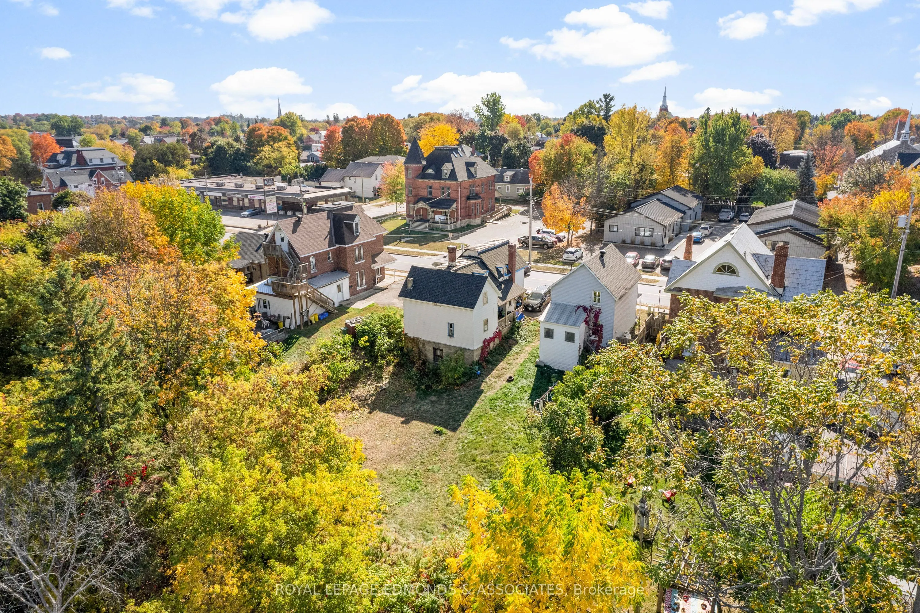 475 Pembroke Street W