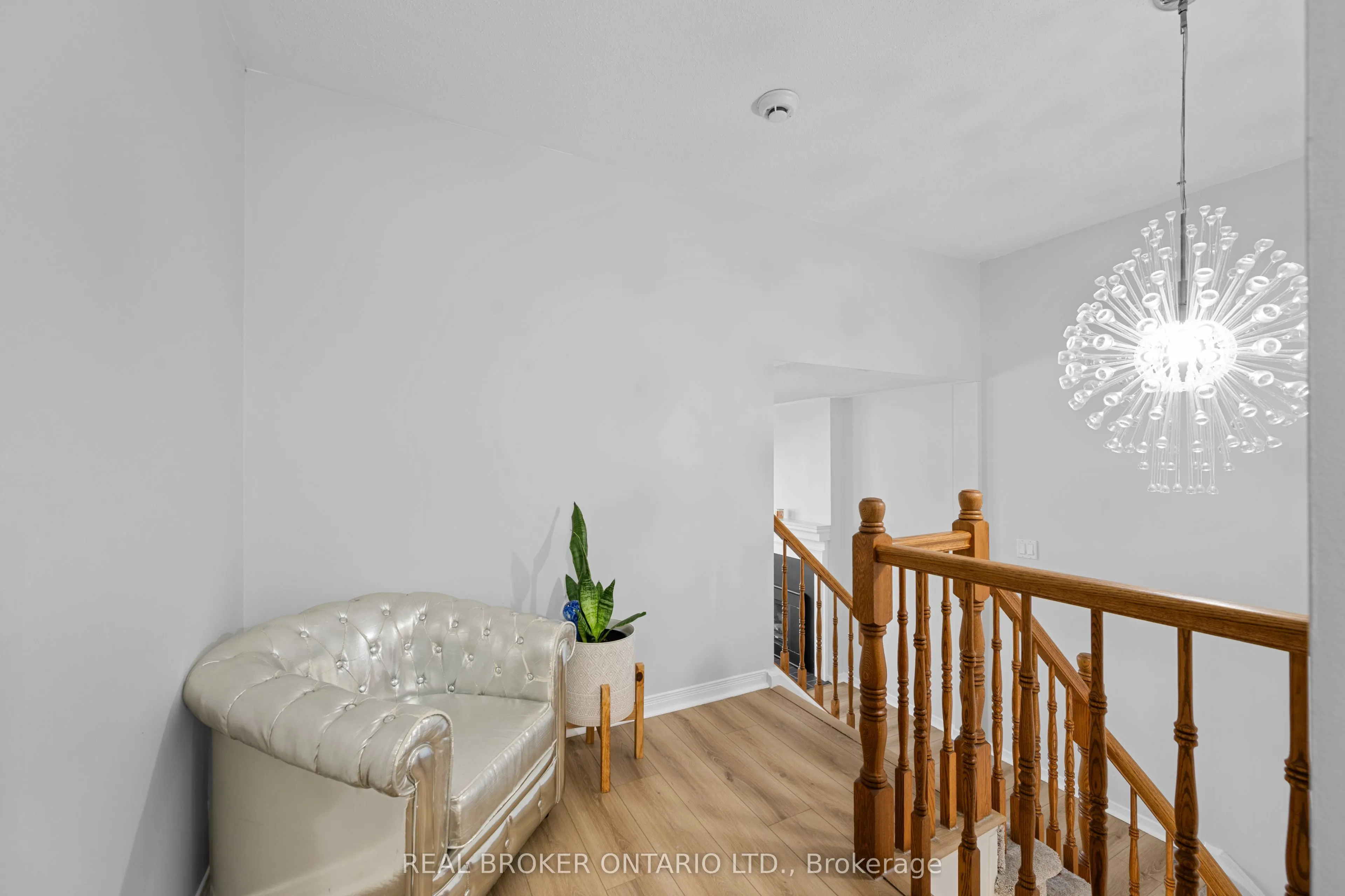 618 Tourelle Drive
