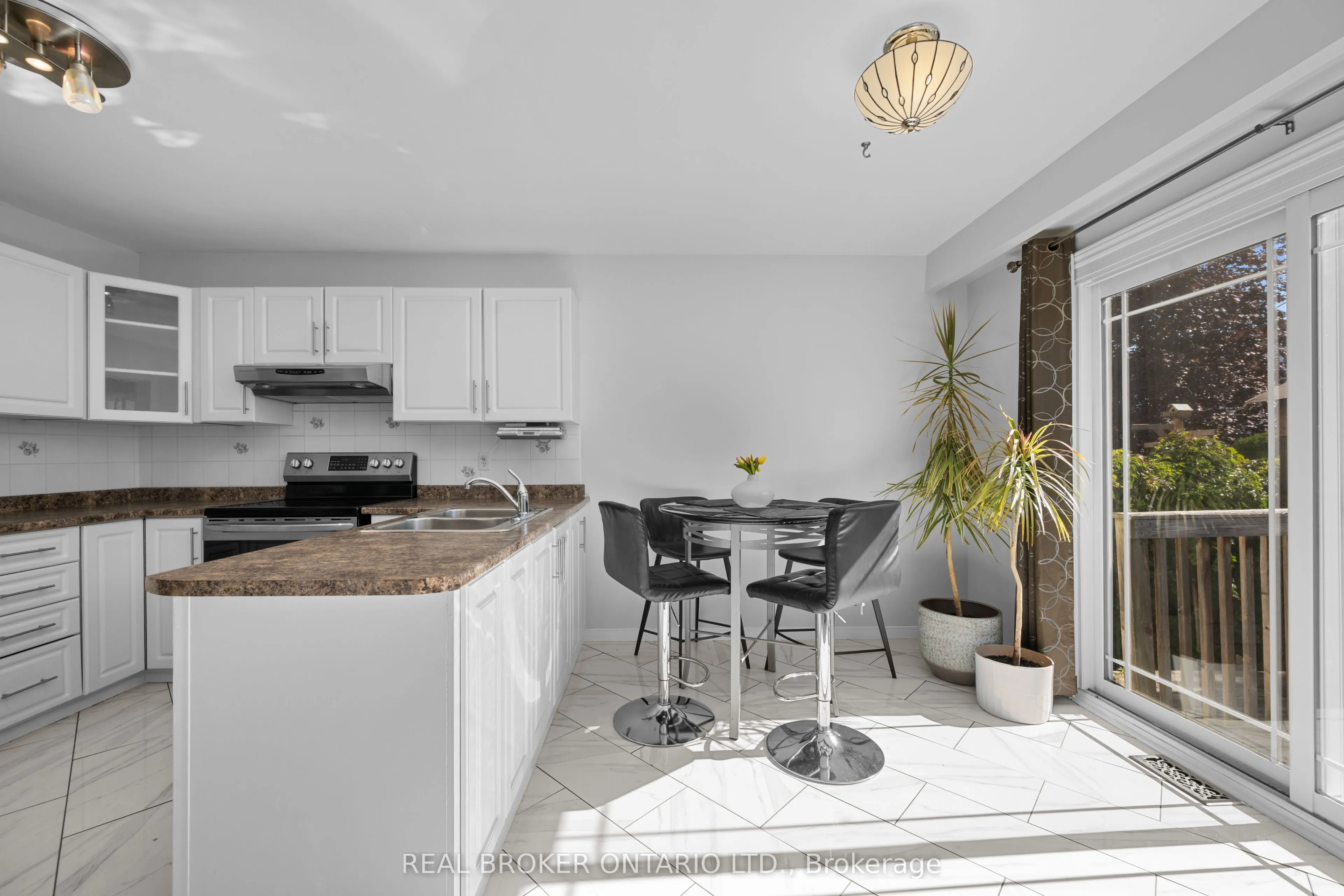 618 Tourelle Drive