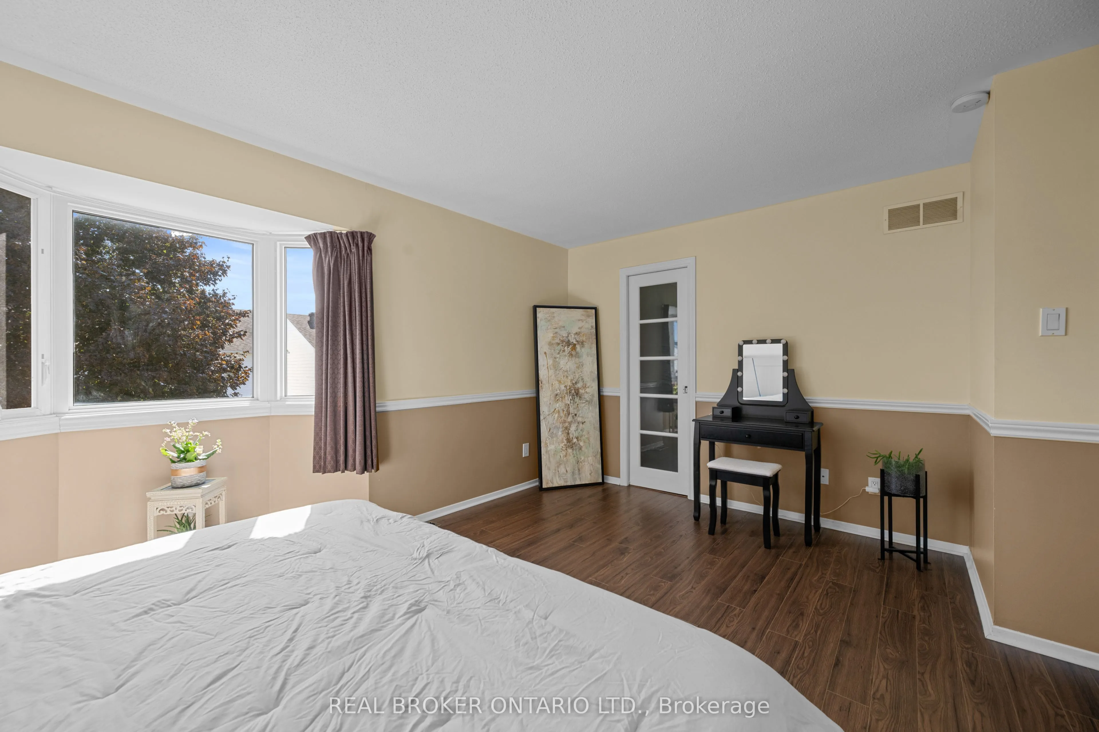 618 Tourelle Drive