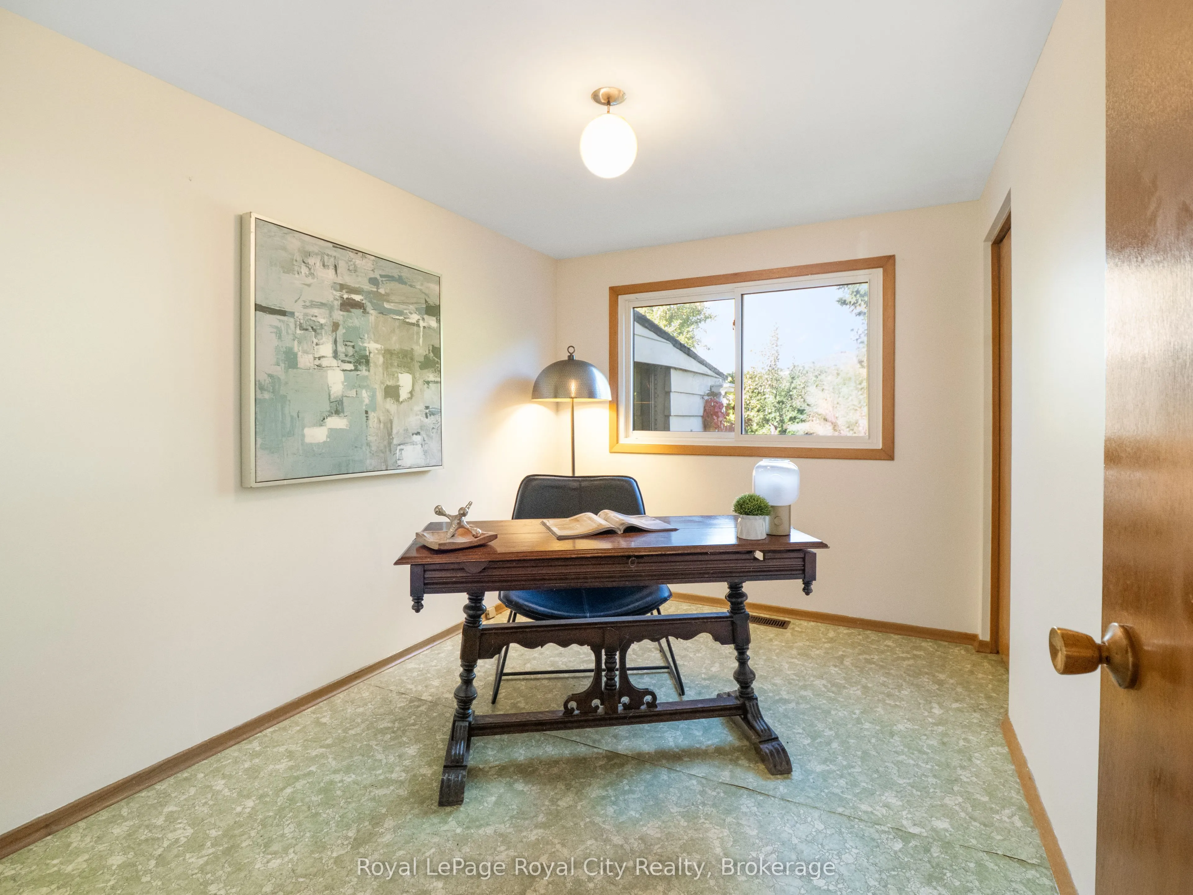 48 Glenbrook Drive