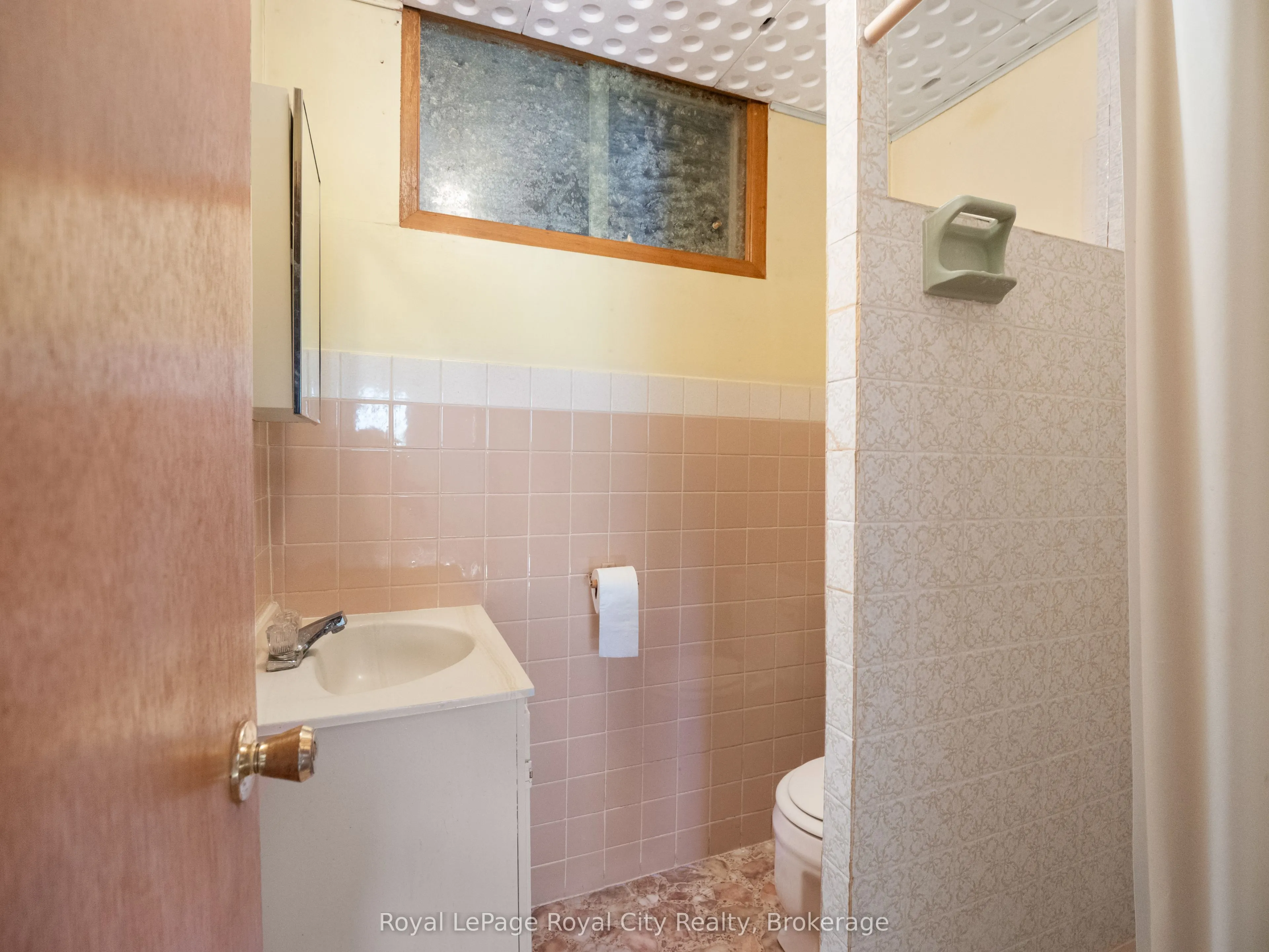 48 Glenbrook Drive