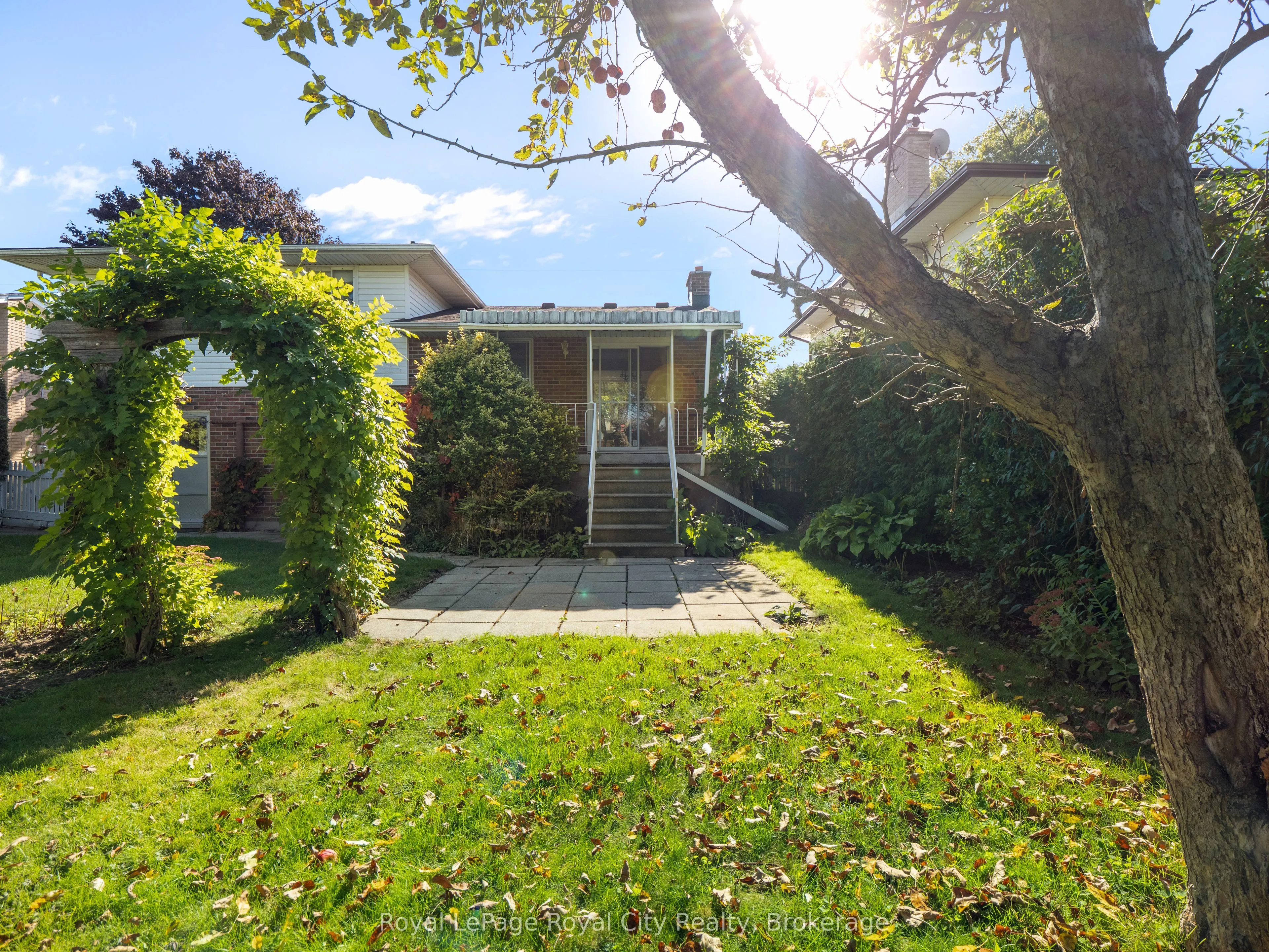 48 Glenbrook Drive
