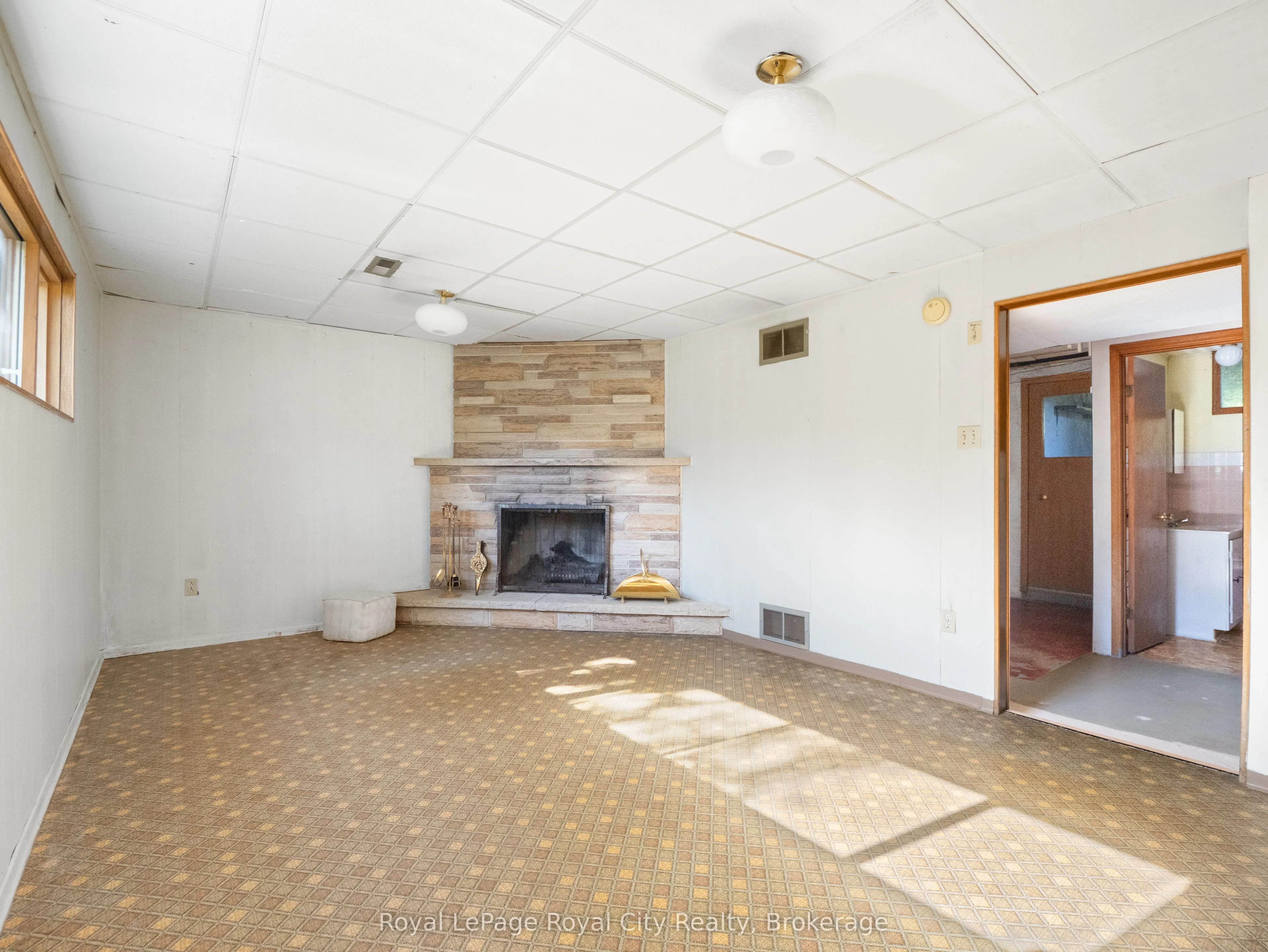 48 Glenbrook Drive