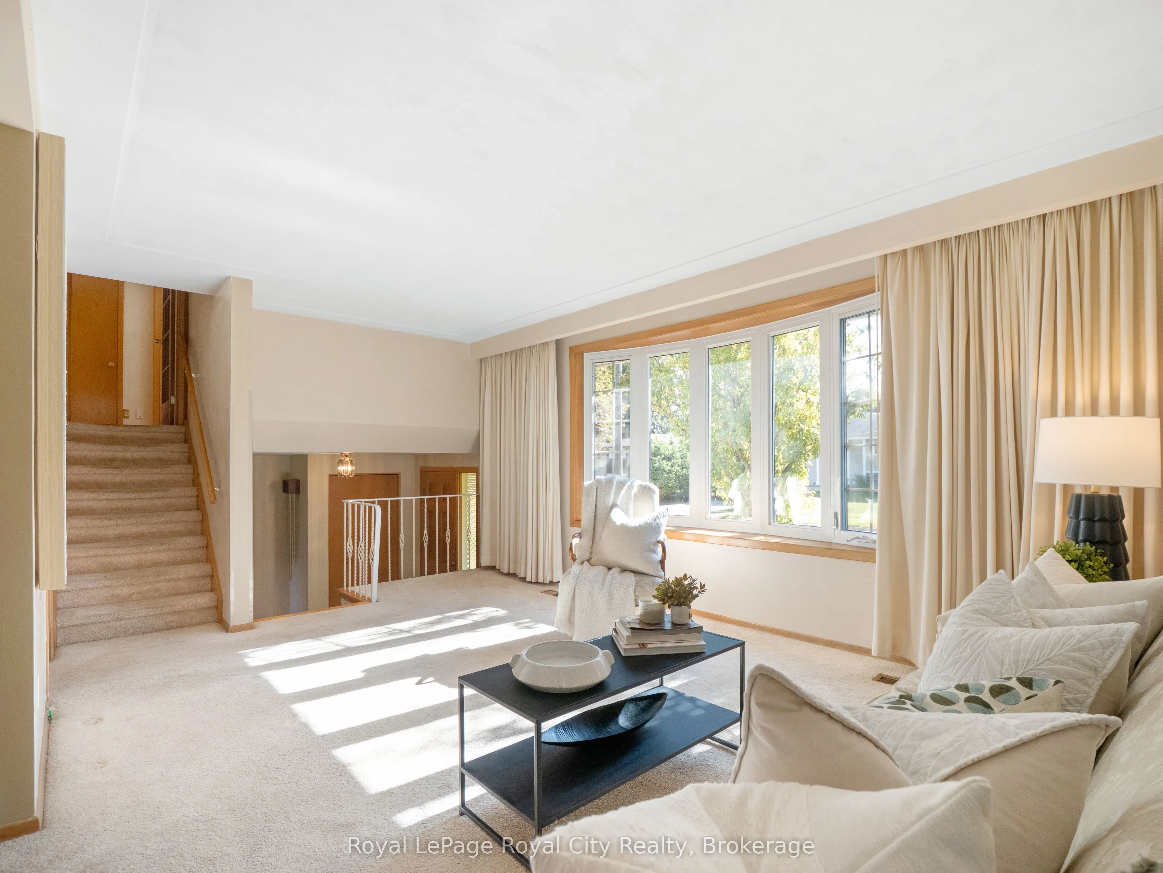 48 Glenbrook Drive