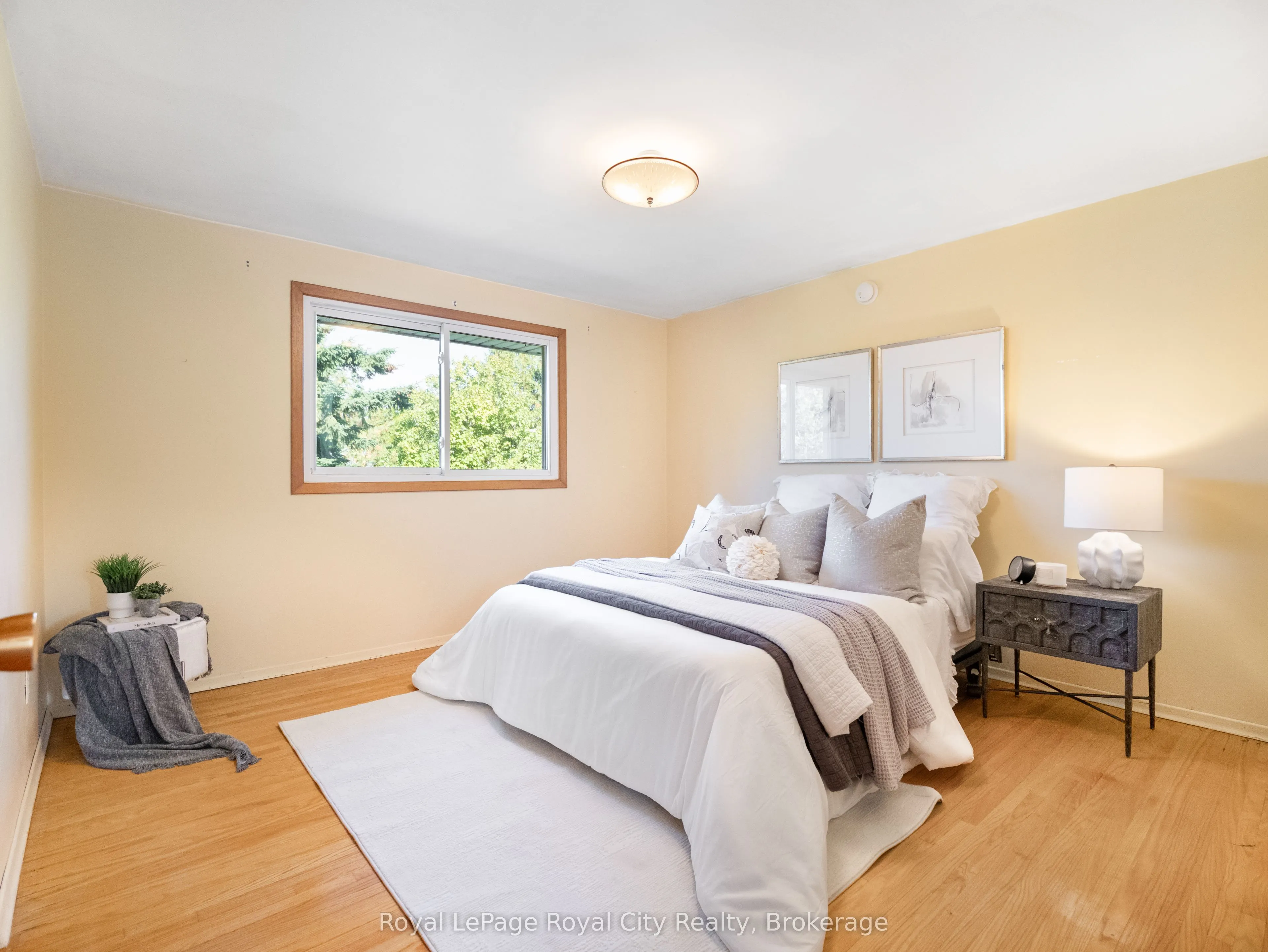 48 Glenbrook Drive
