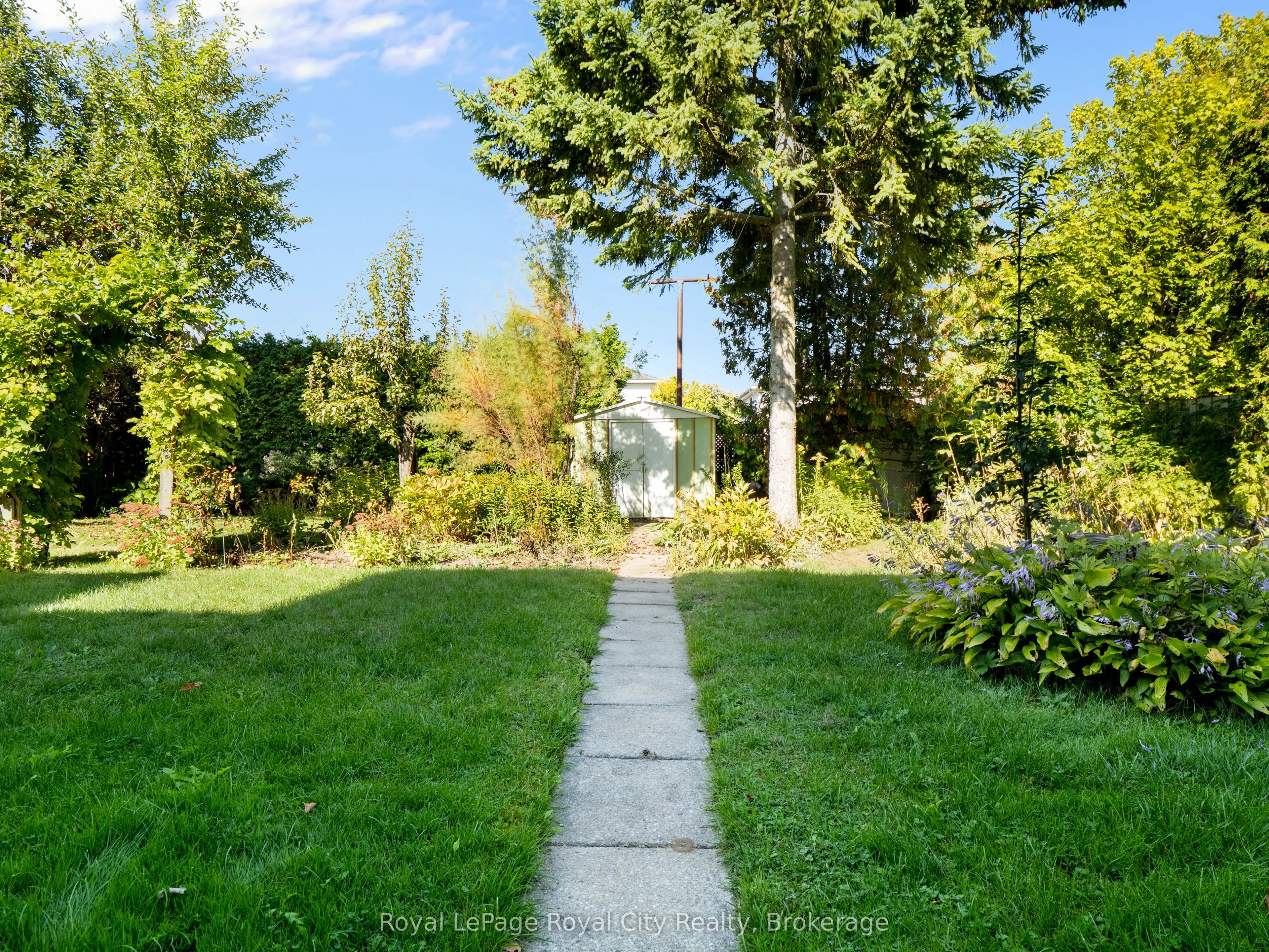 48 Glenbrook Drive