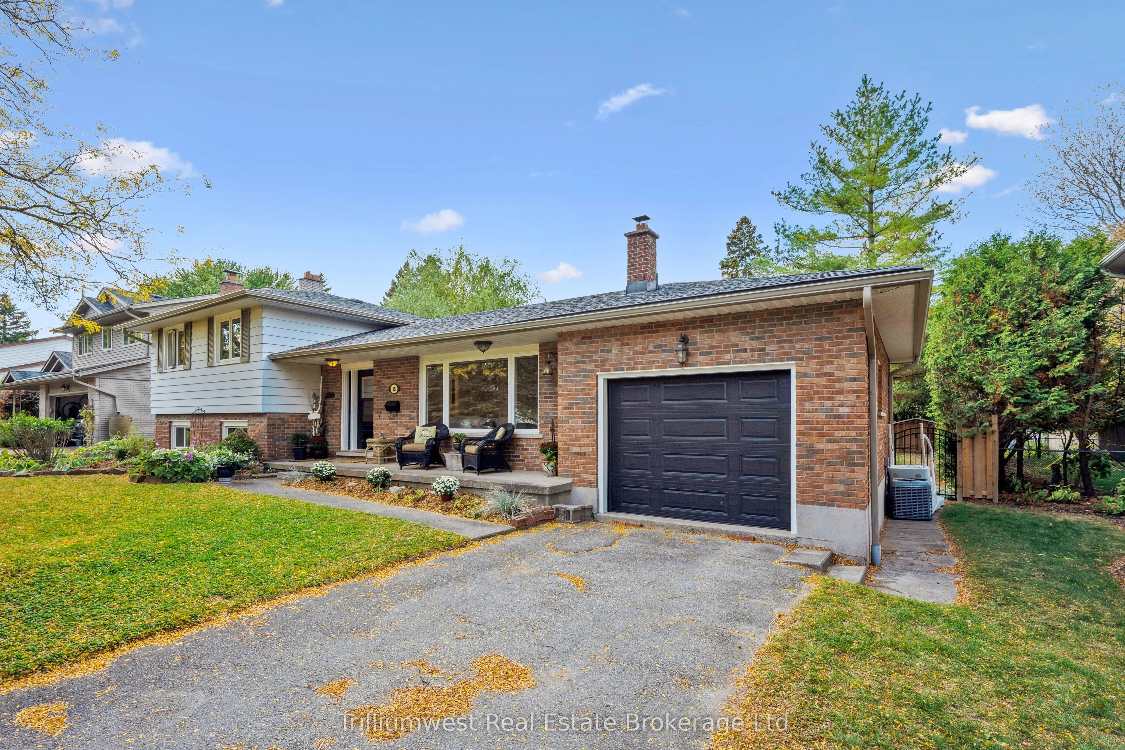 15 Karen Avenue