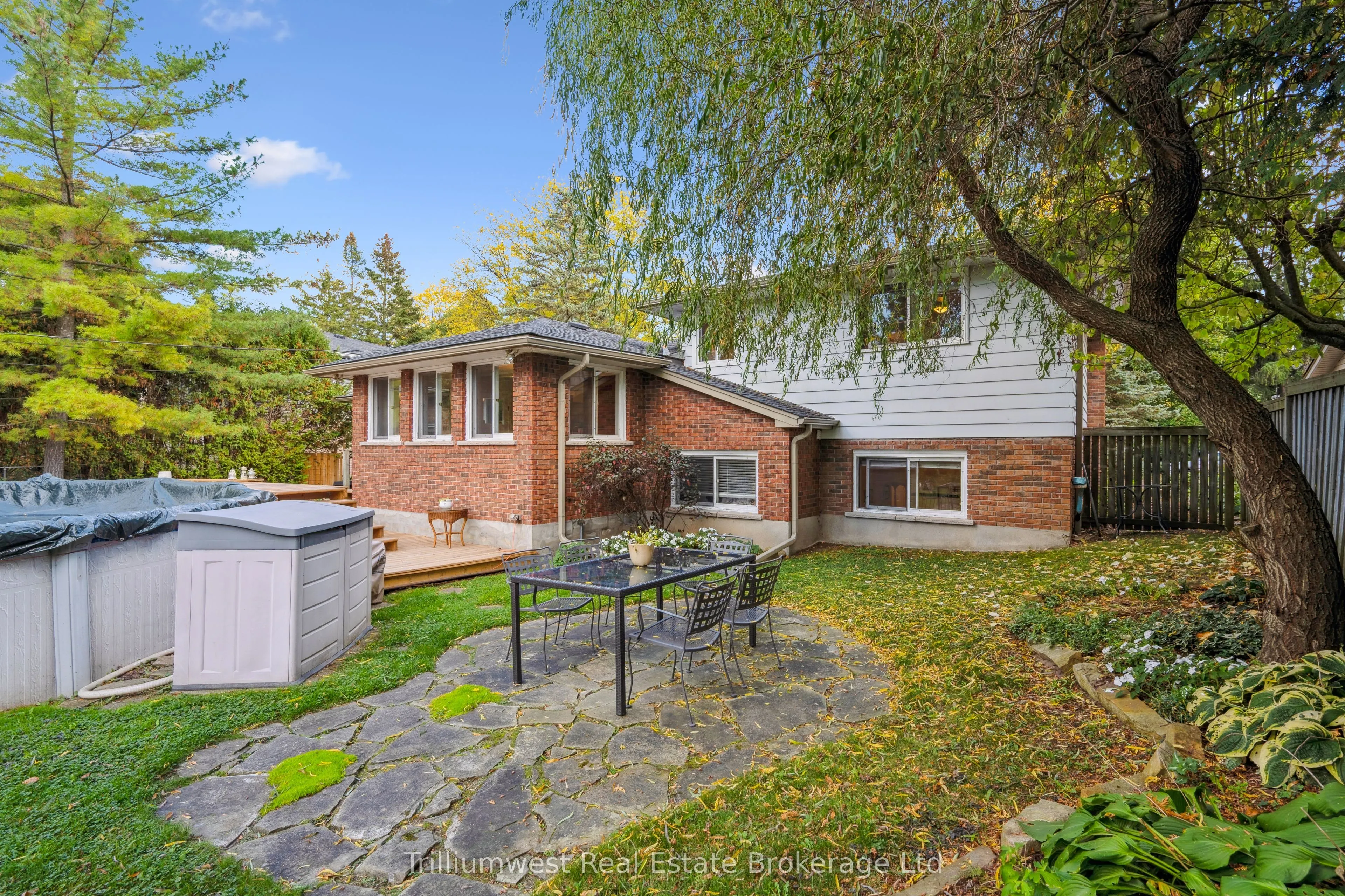 15 Karen Avenue