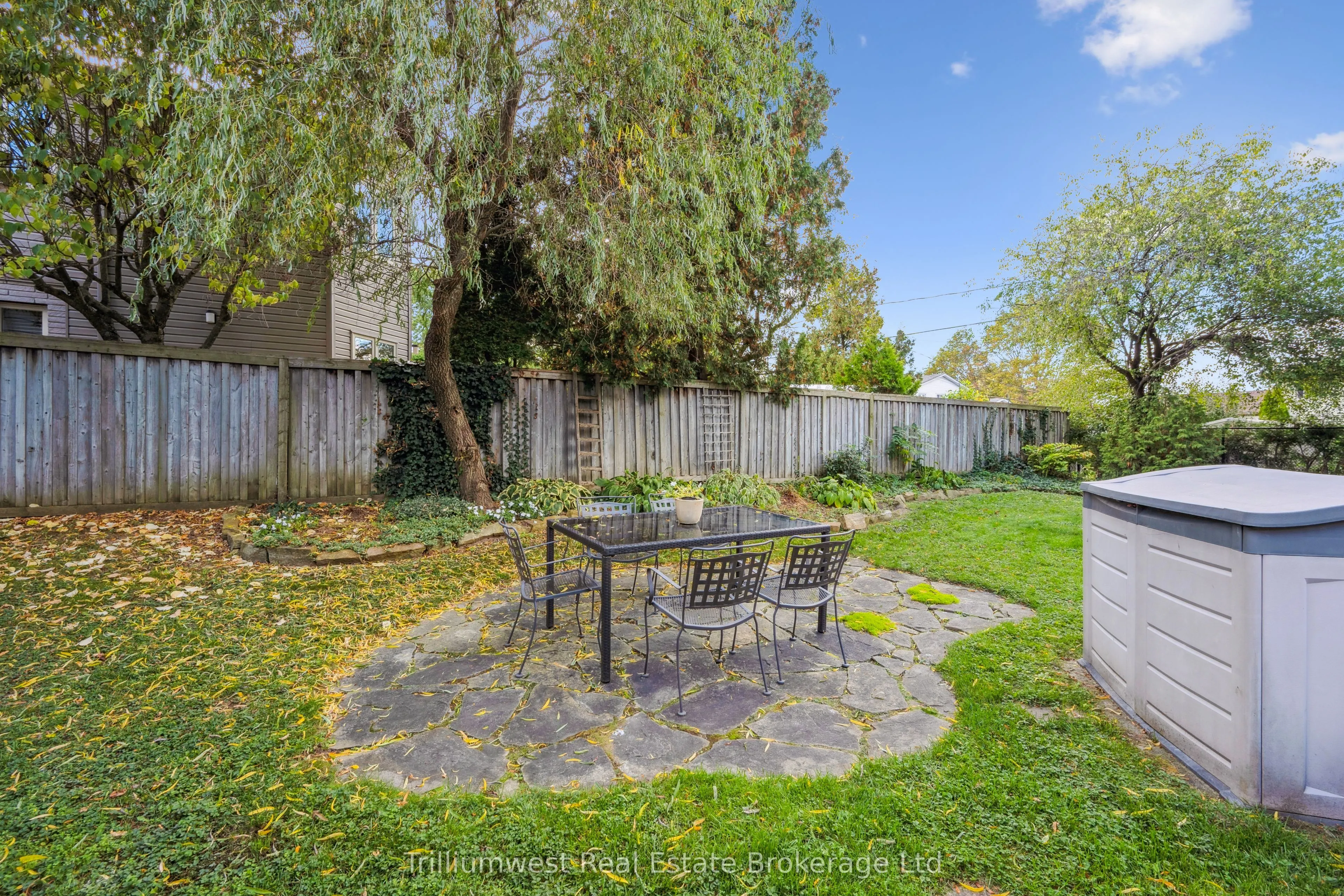 15 Karen Avenue