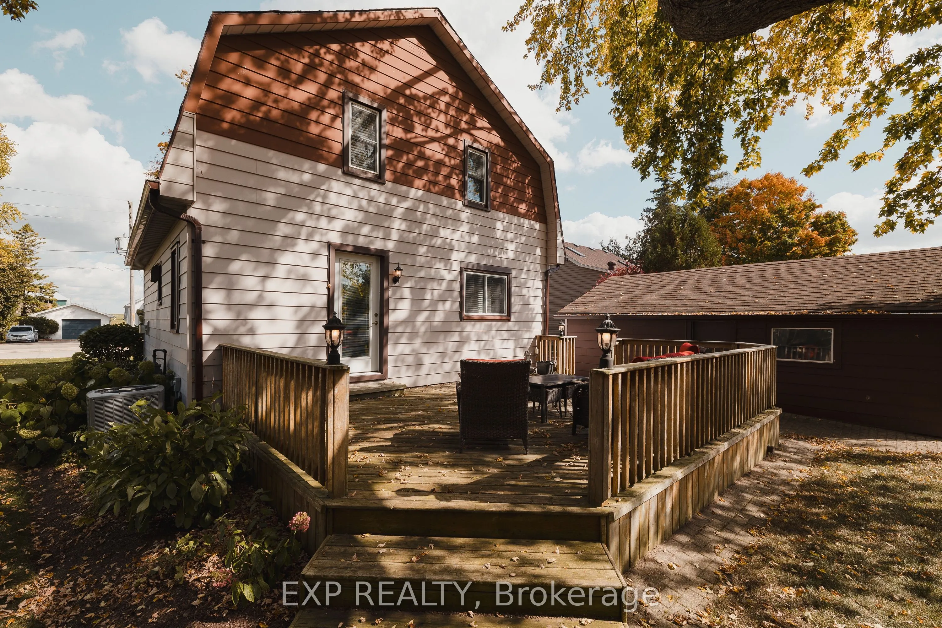 78 George Street S