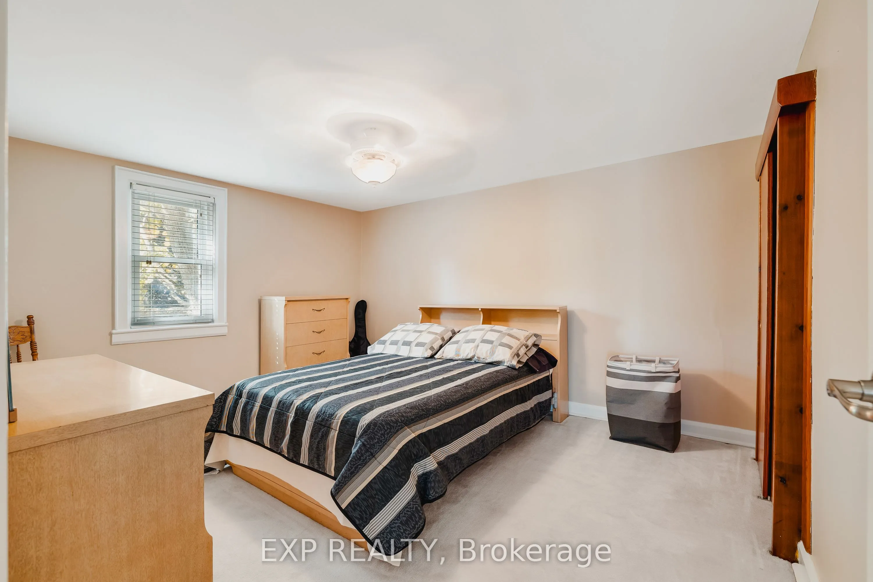 78 George Street S