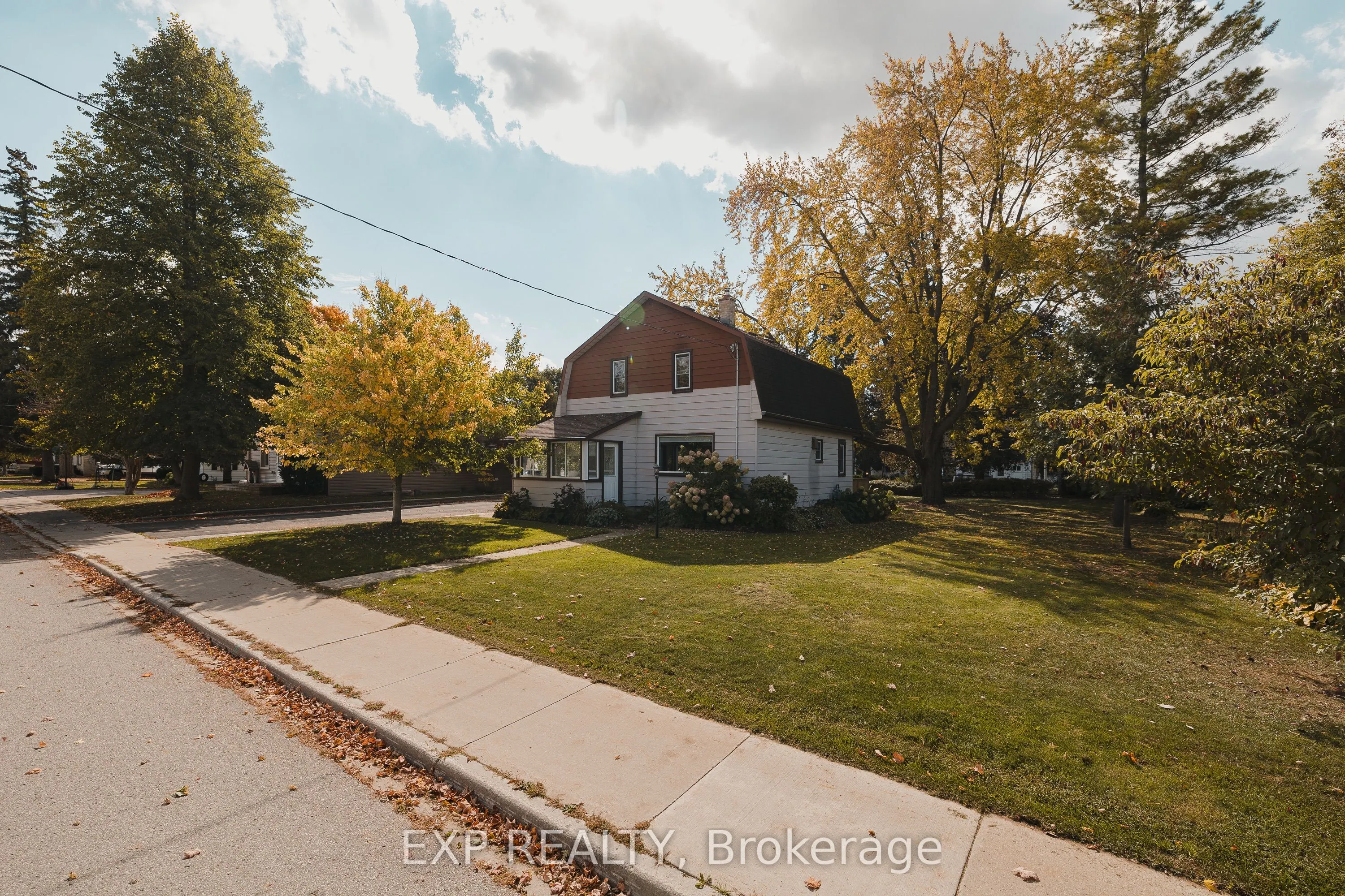 78 George Street S