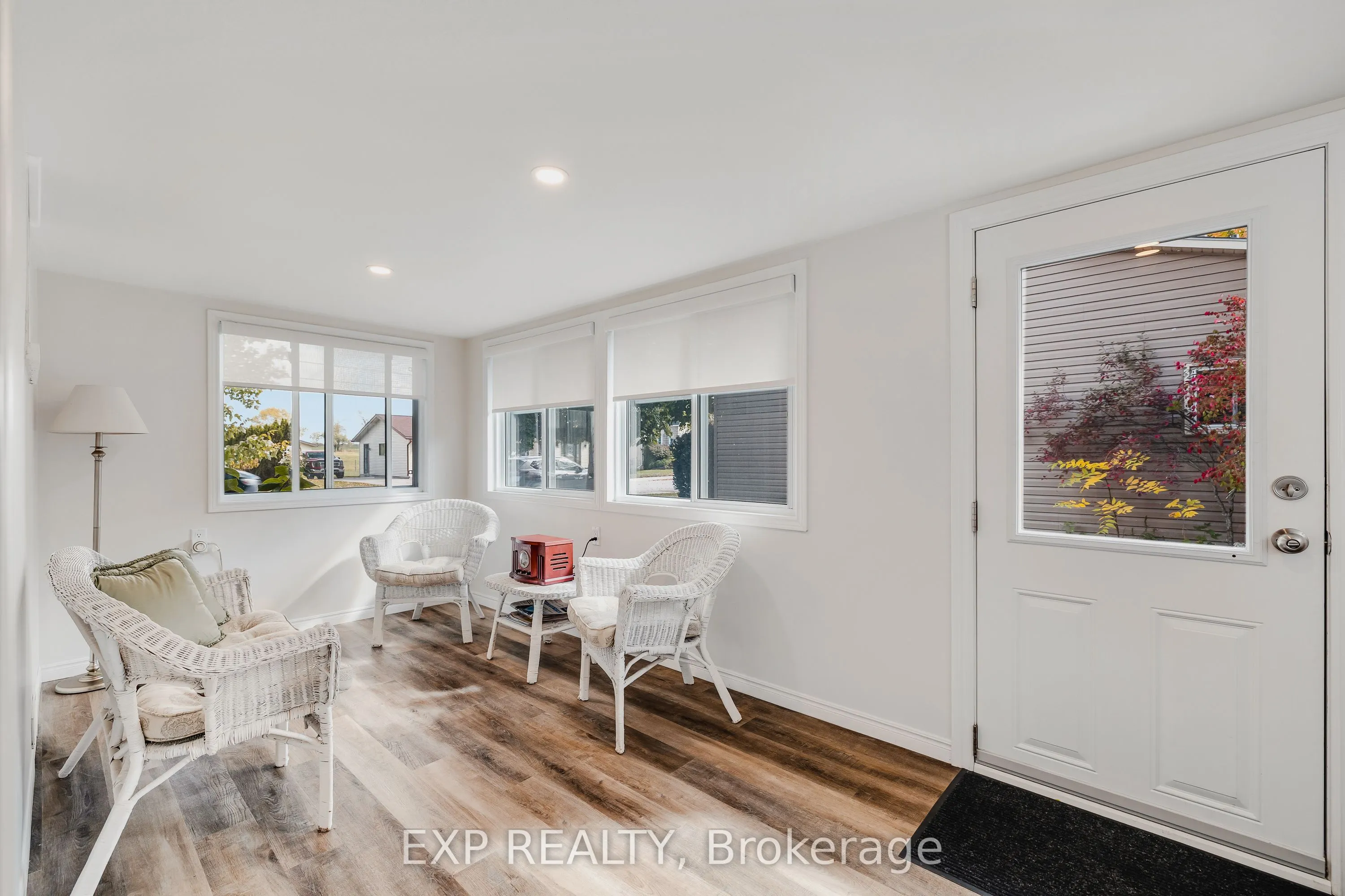 78 George Street S