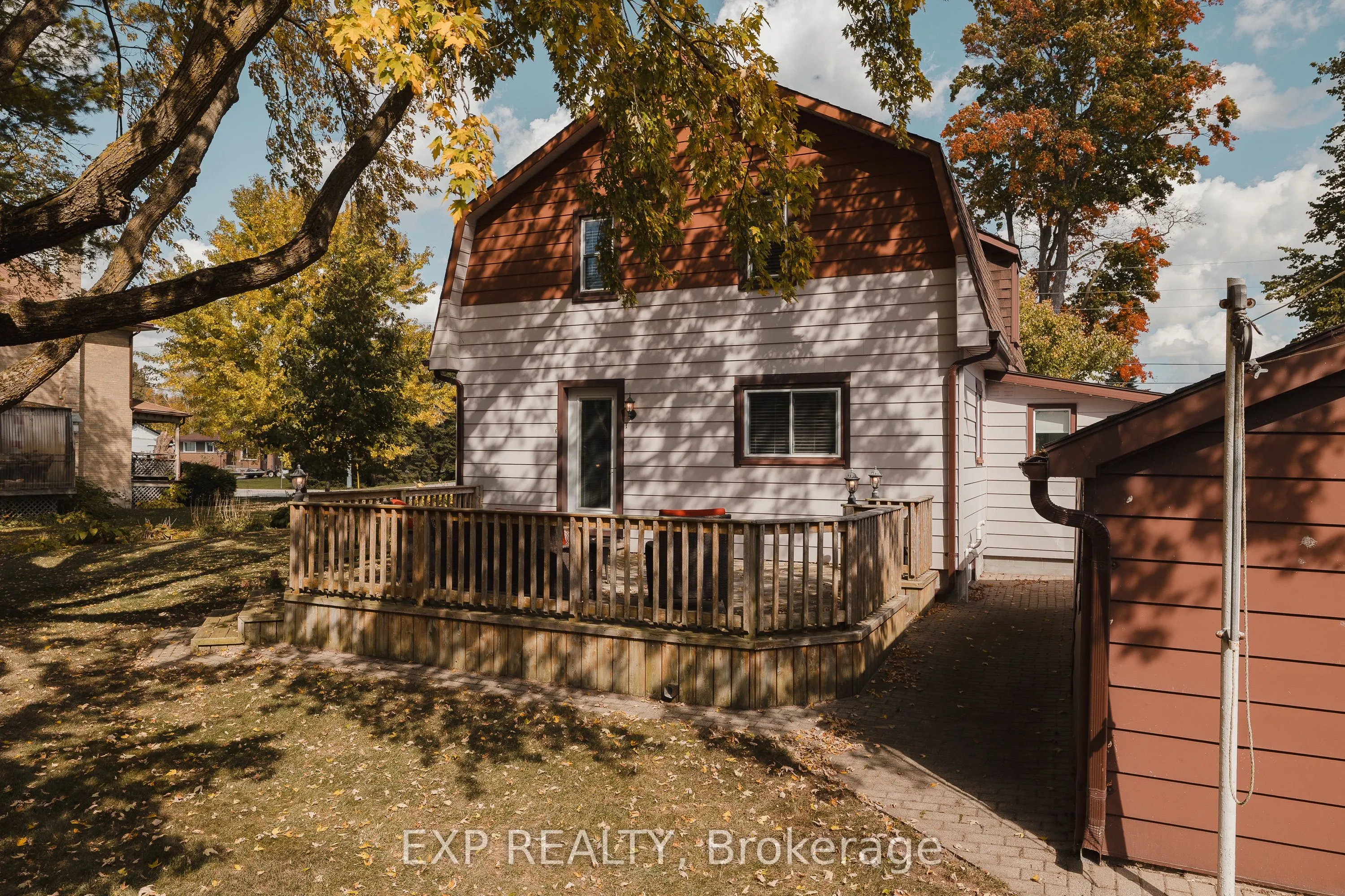 78 George Street S