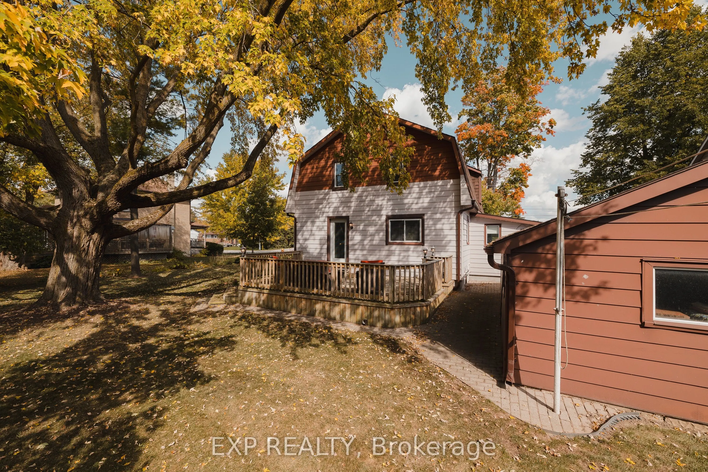78 George Street S