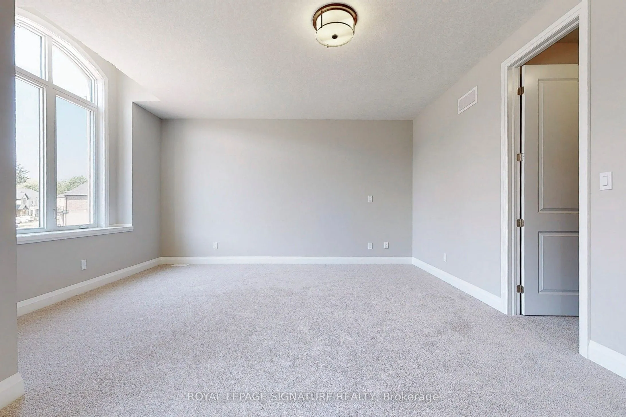 24 Hollybrook Trail