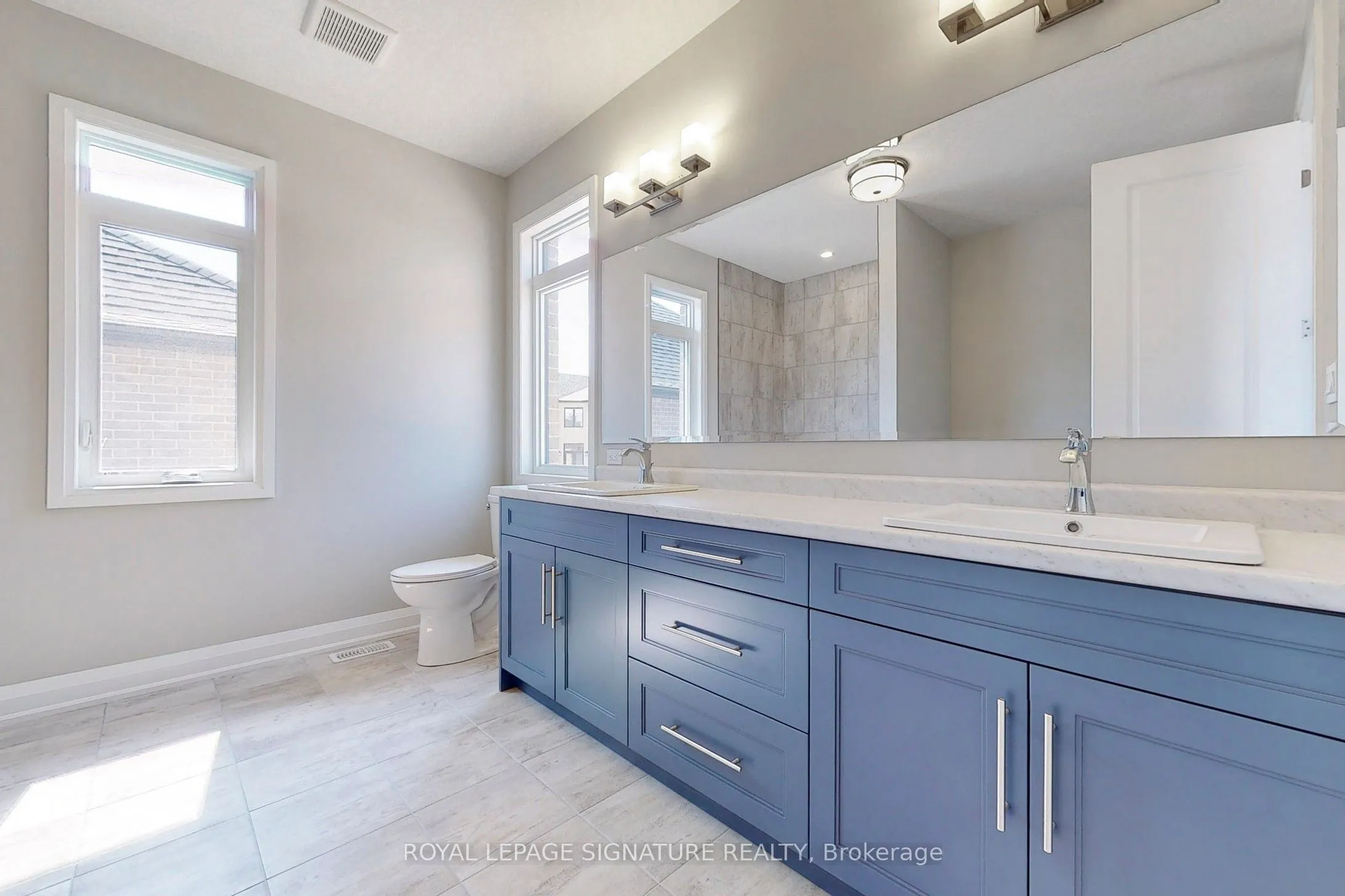 24 Hollybrook Trail