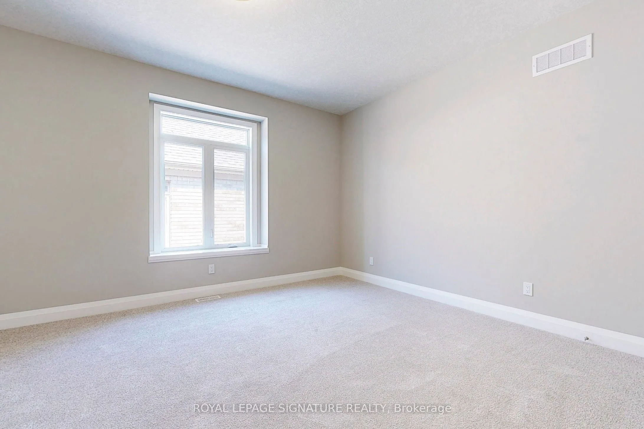 24 Hollybrook Trail