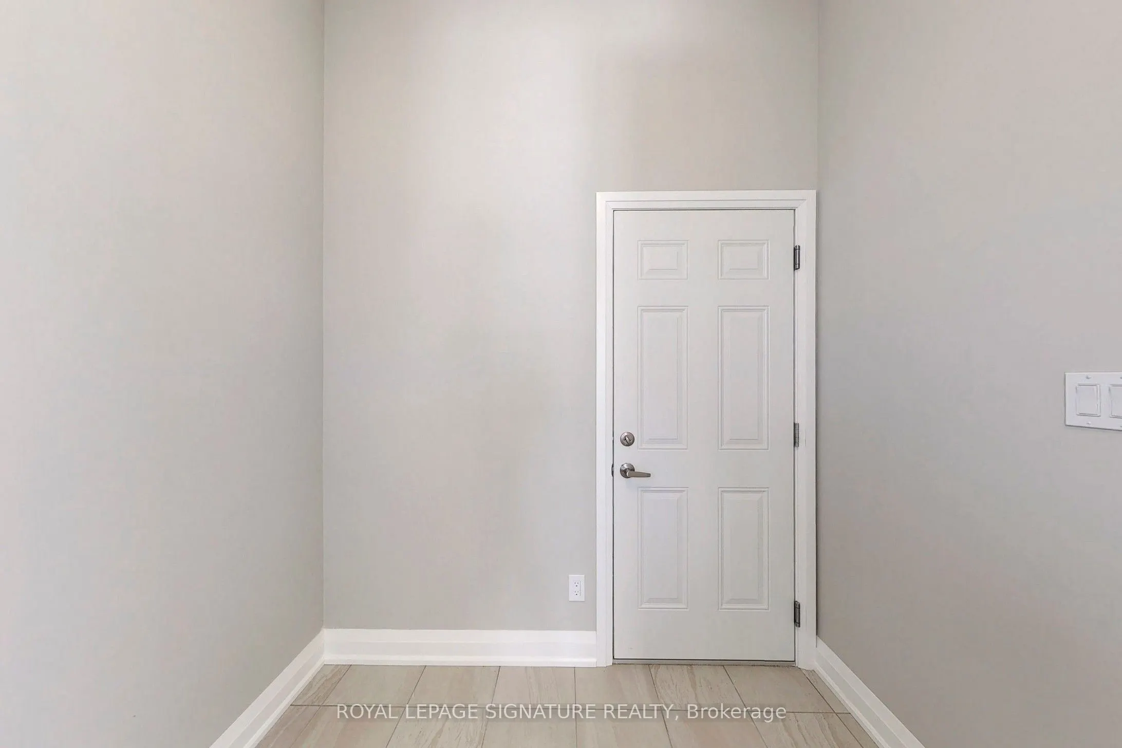 24 Hollybrook Trail