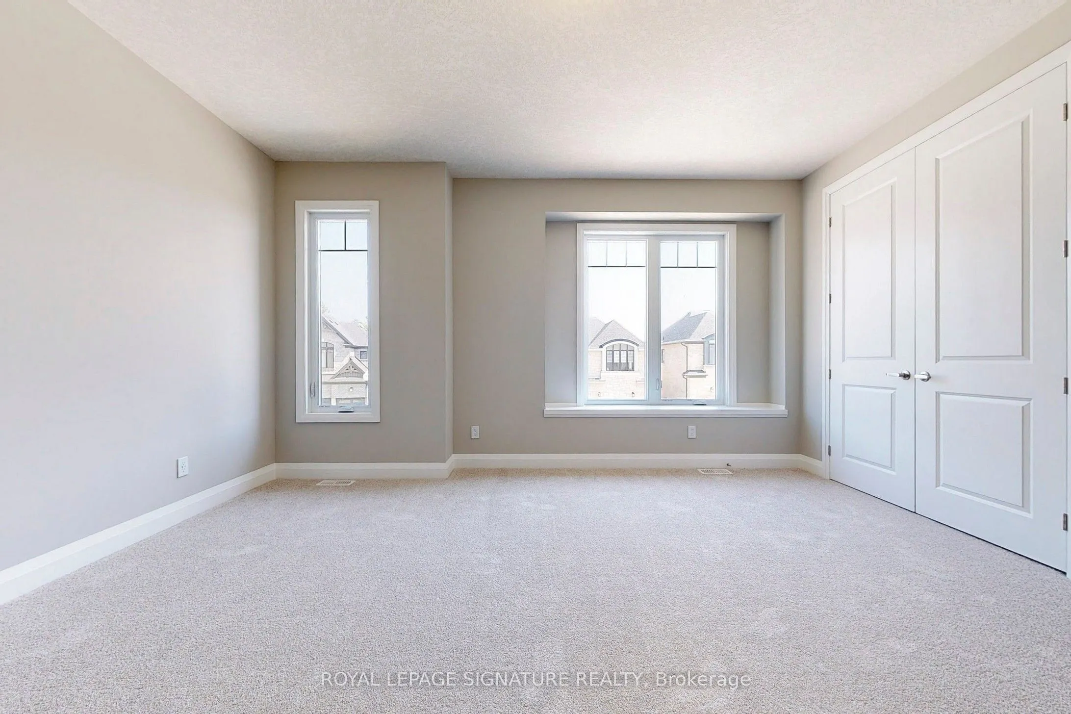 24 Hollybrook Trail