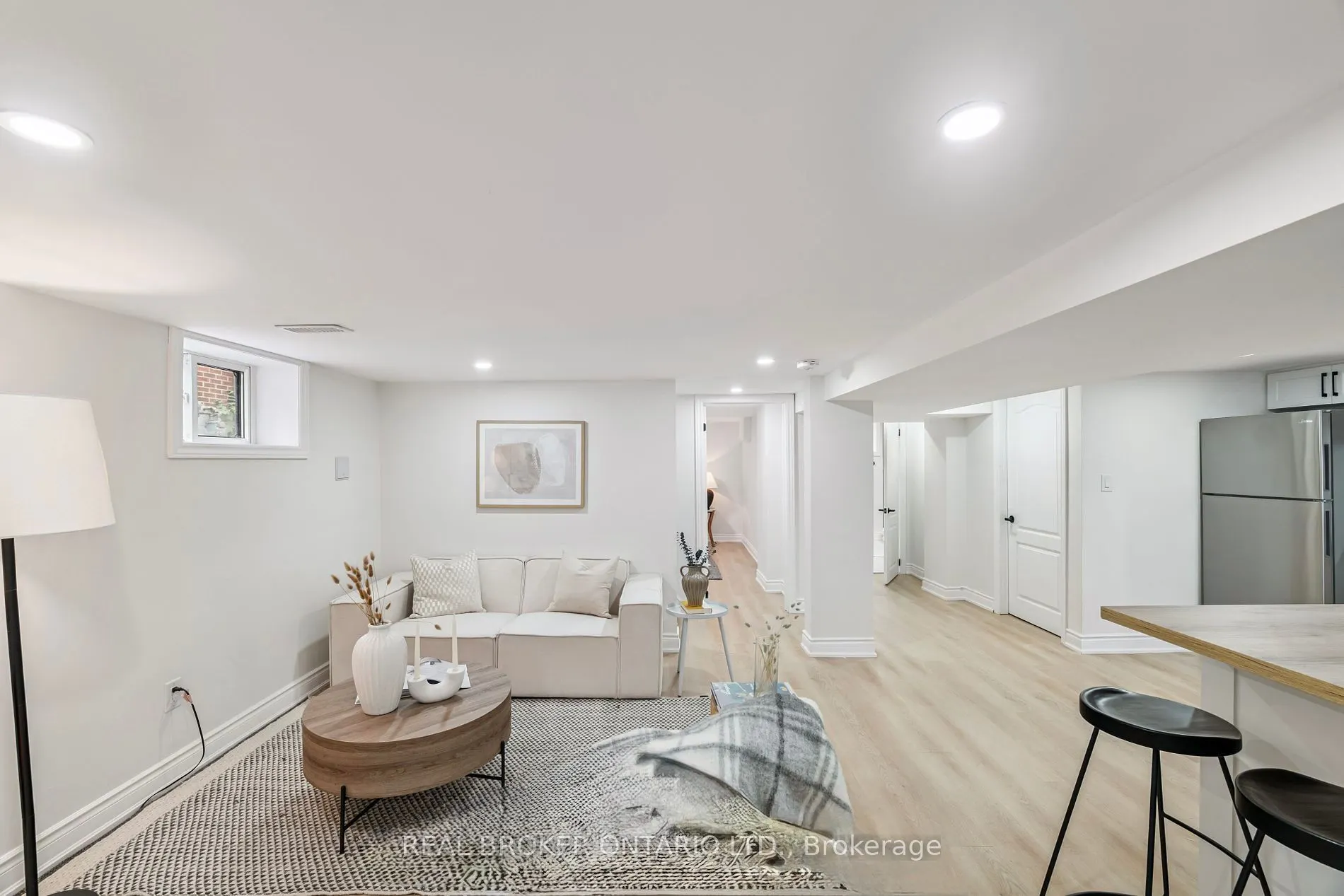 220 Holmesdale Avenue S, #Basement