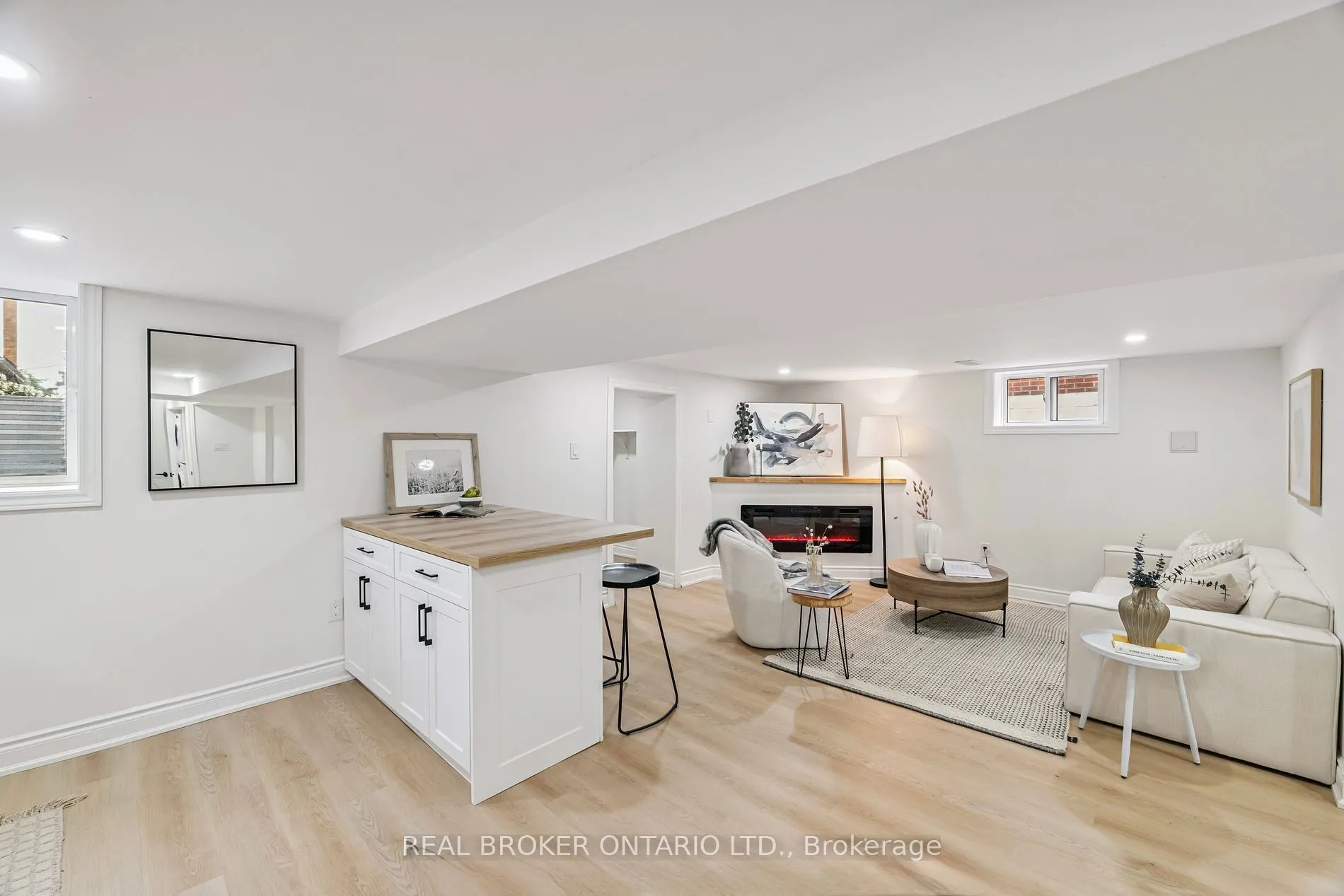 220 Holmesdale Avenue S, #Basement