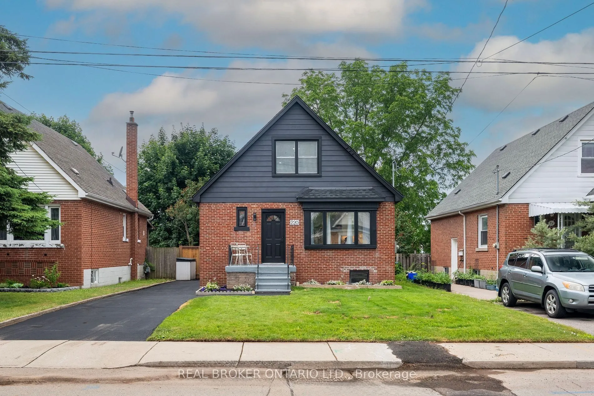 220 Holmesdale Avenue S, #Basement