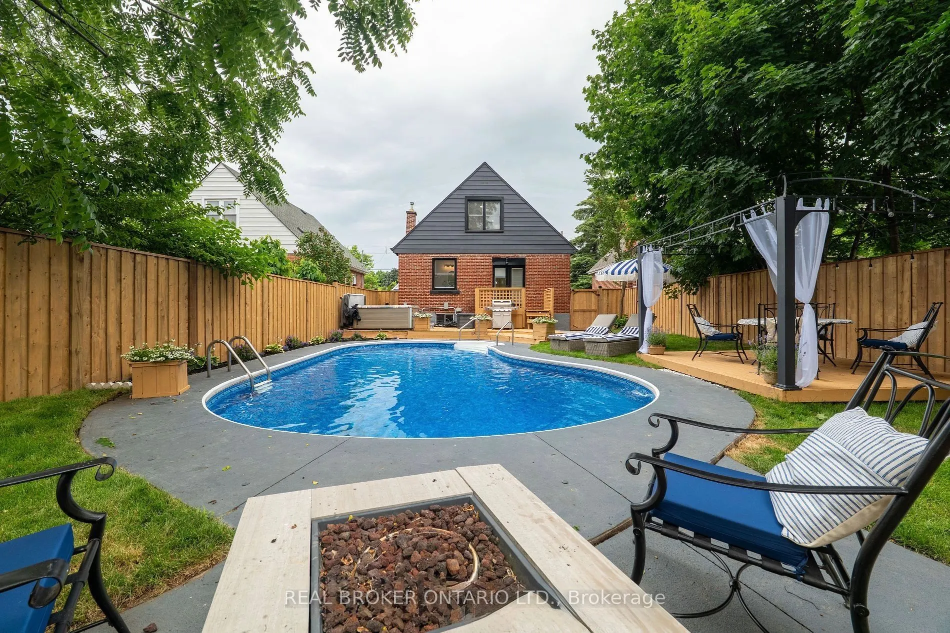220 Holmesdale Avenue S, #Basement