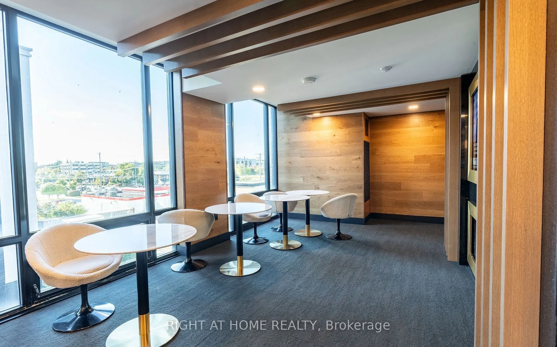 145 Columbia Street W, #1030